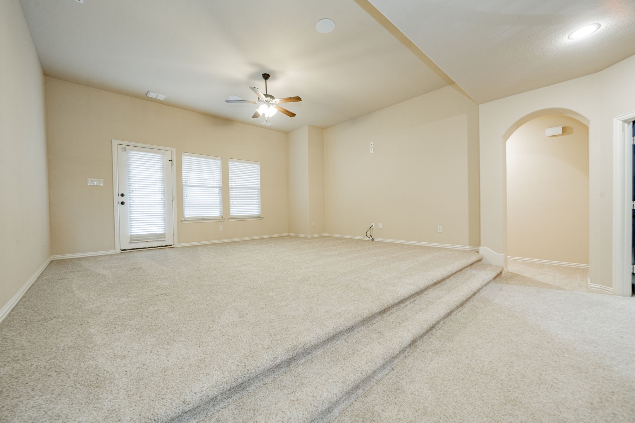 668 Featherstone Drive