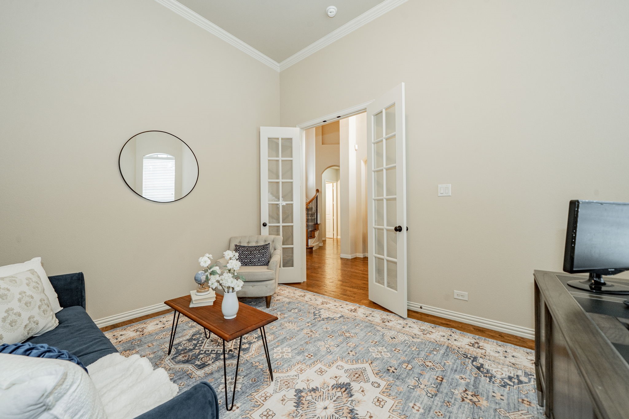 668 Featherstone Drive