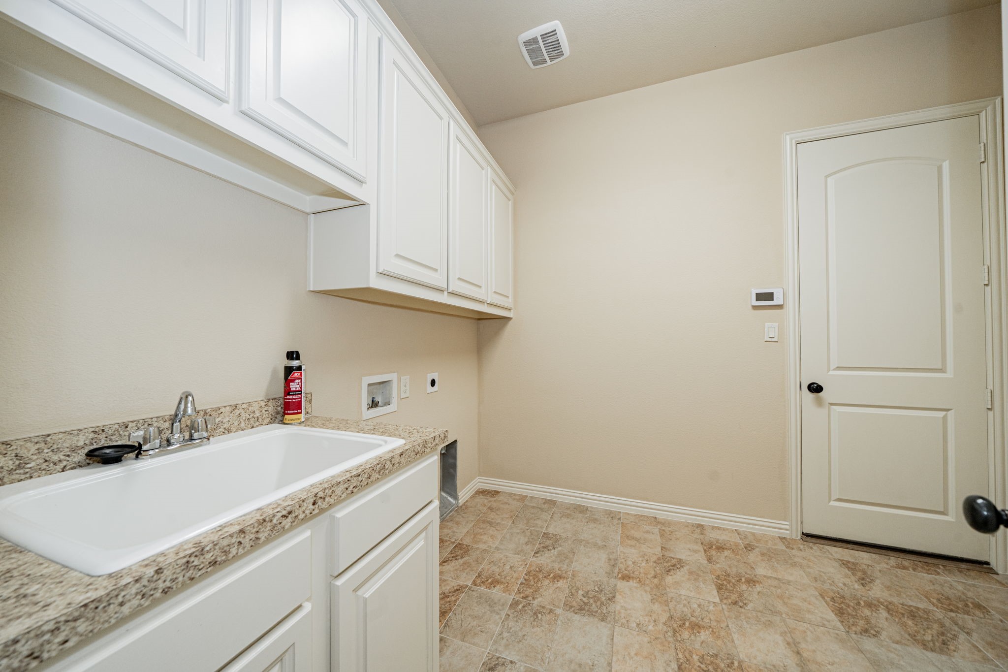 668 Featherstone Drive