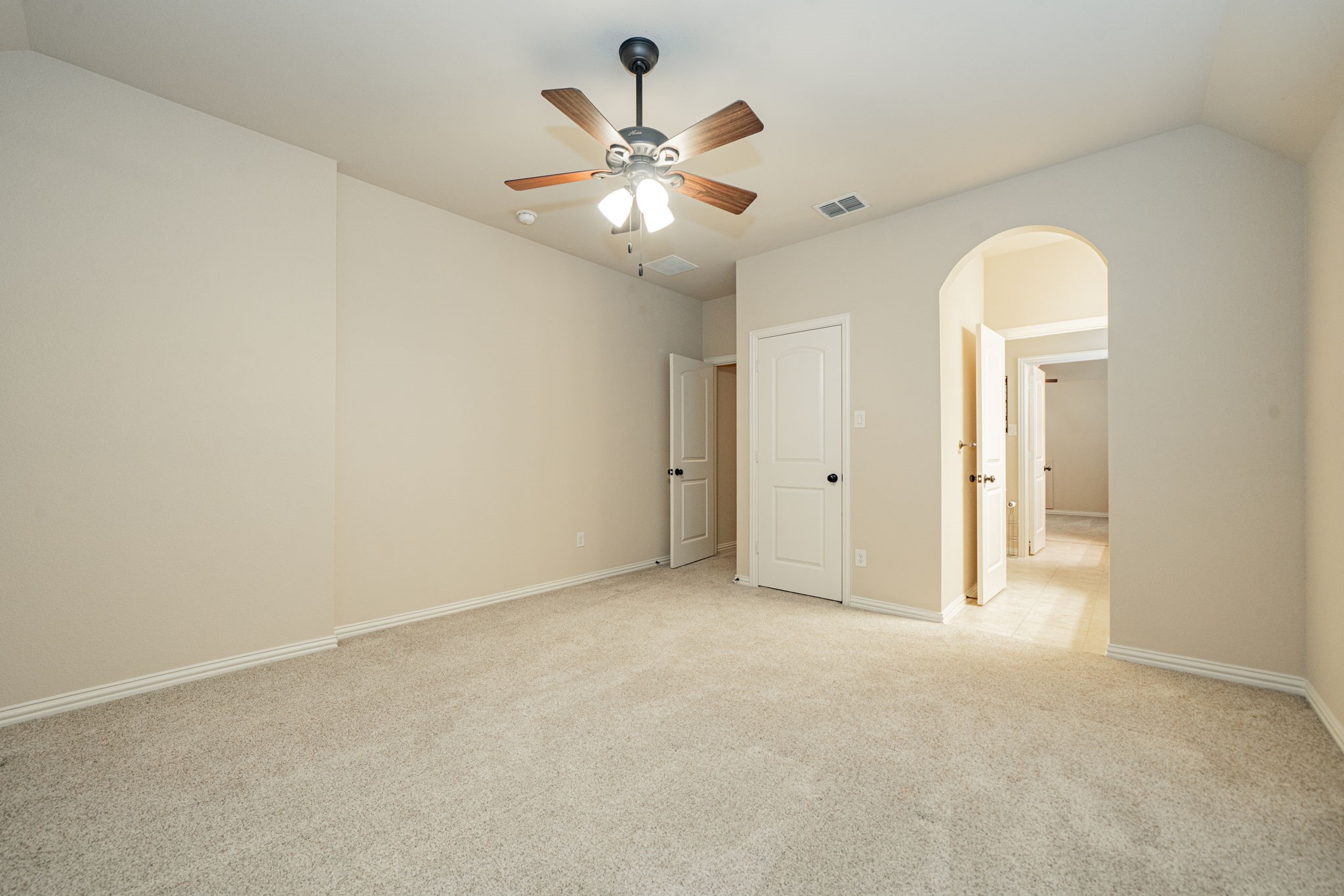 668 Featherstone Drive