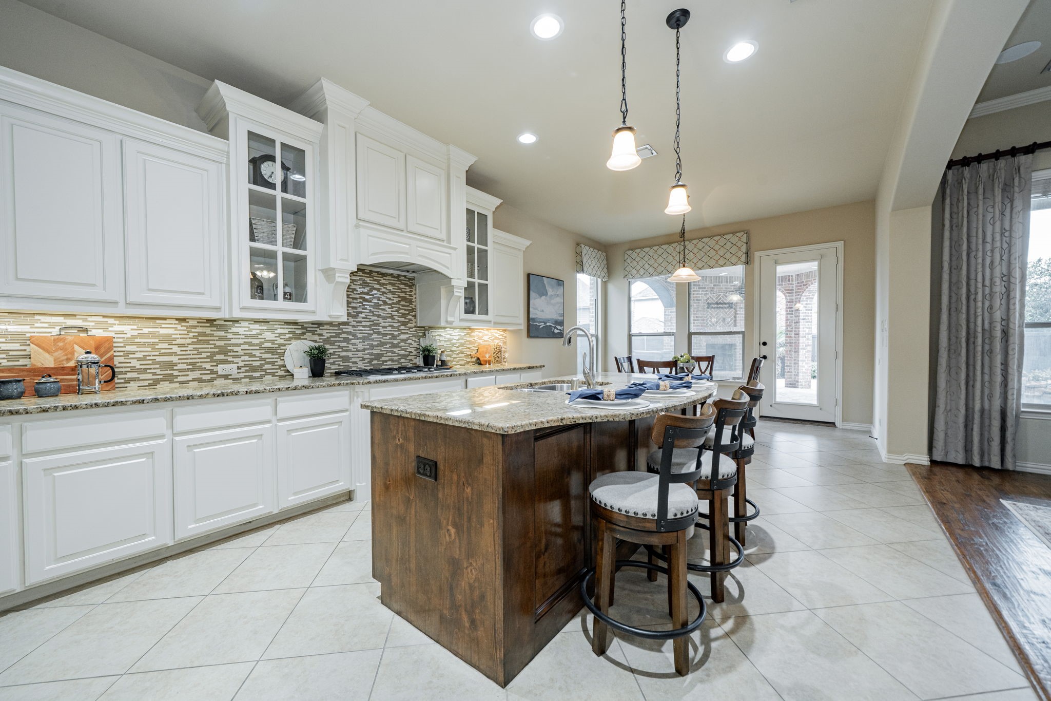 668 Featherstone Drive