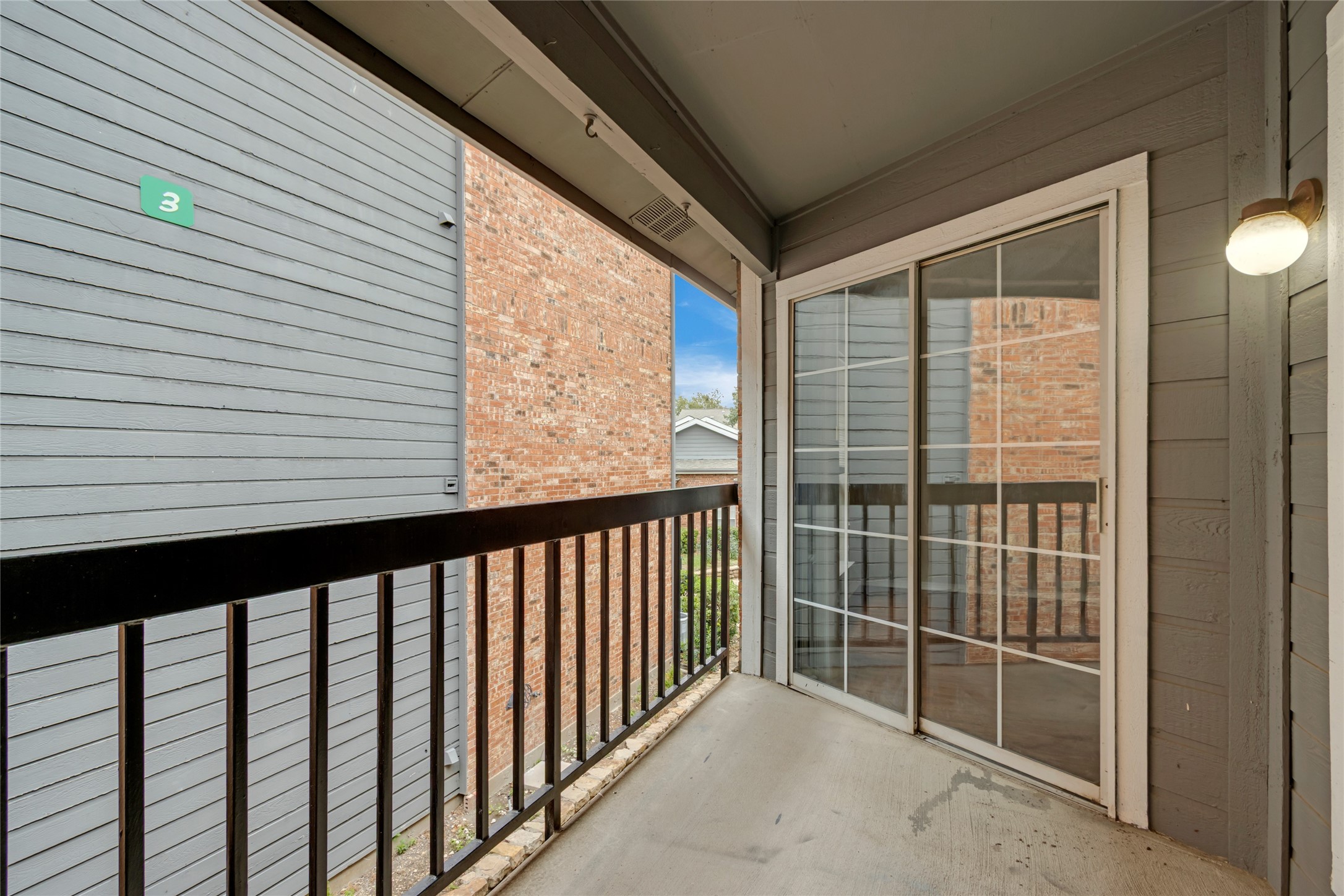 18333 Roehampton Drive 423