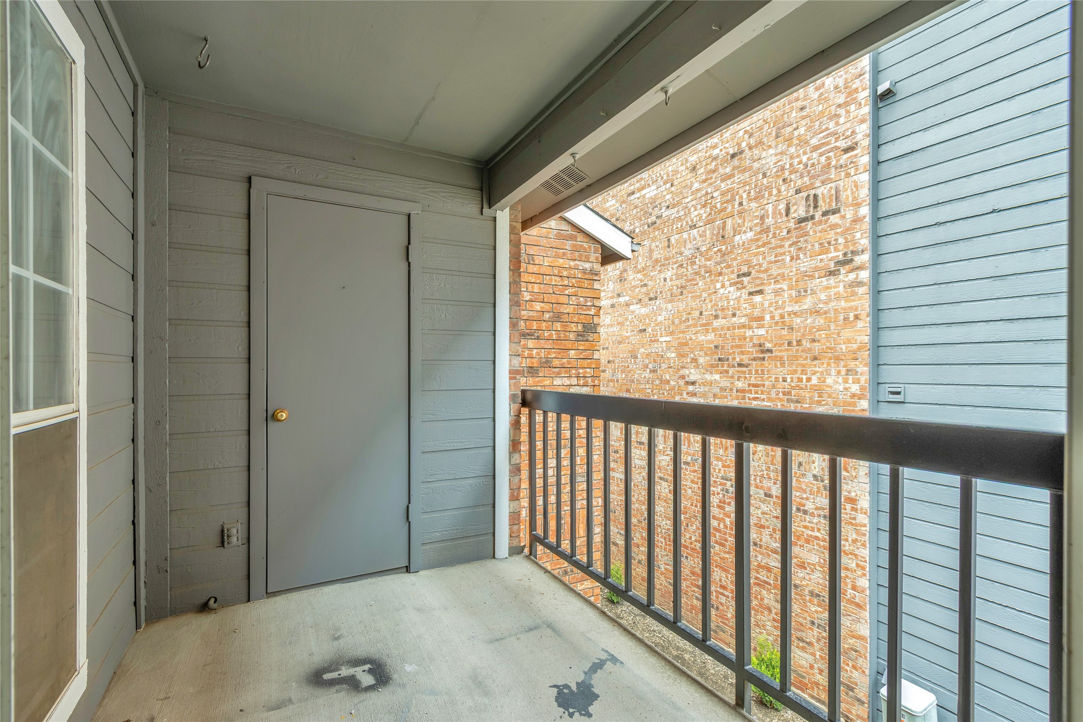 18333 Roehampton Drive 423