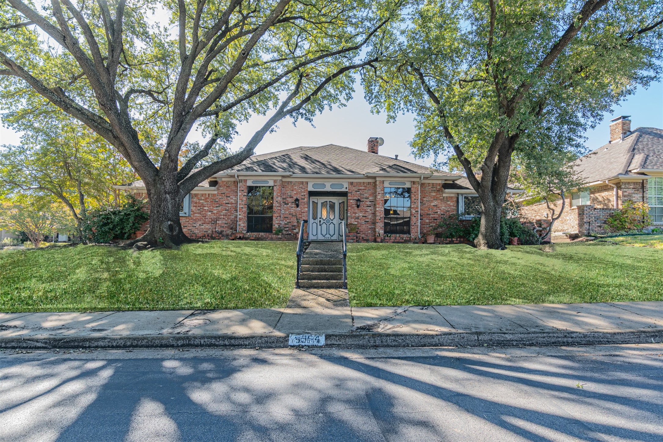 9064 Maple Glen Drive