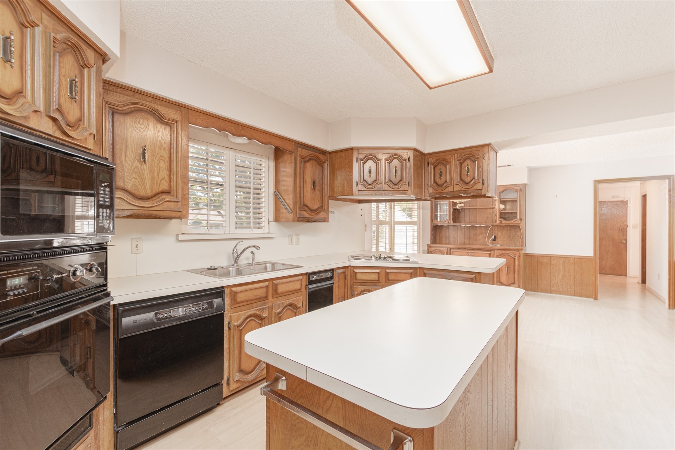 9064 Maple Glen Drive