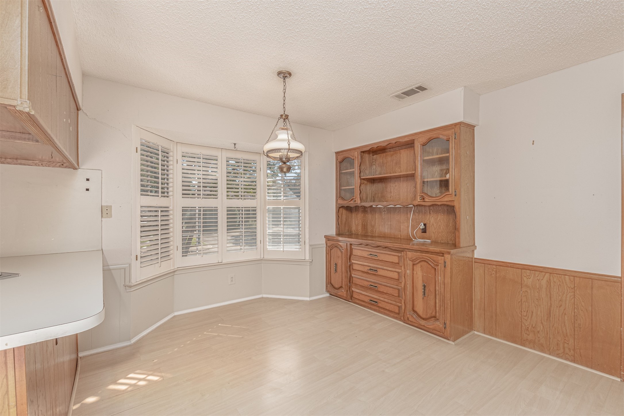 9064 Maple Glen Drive