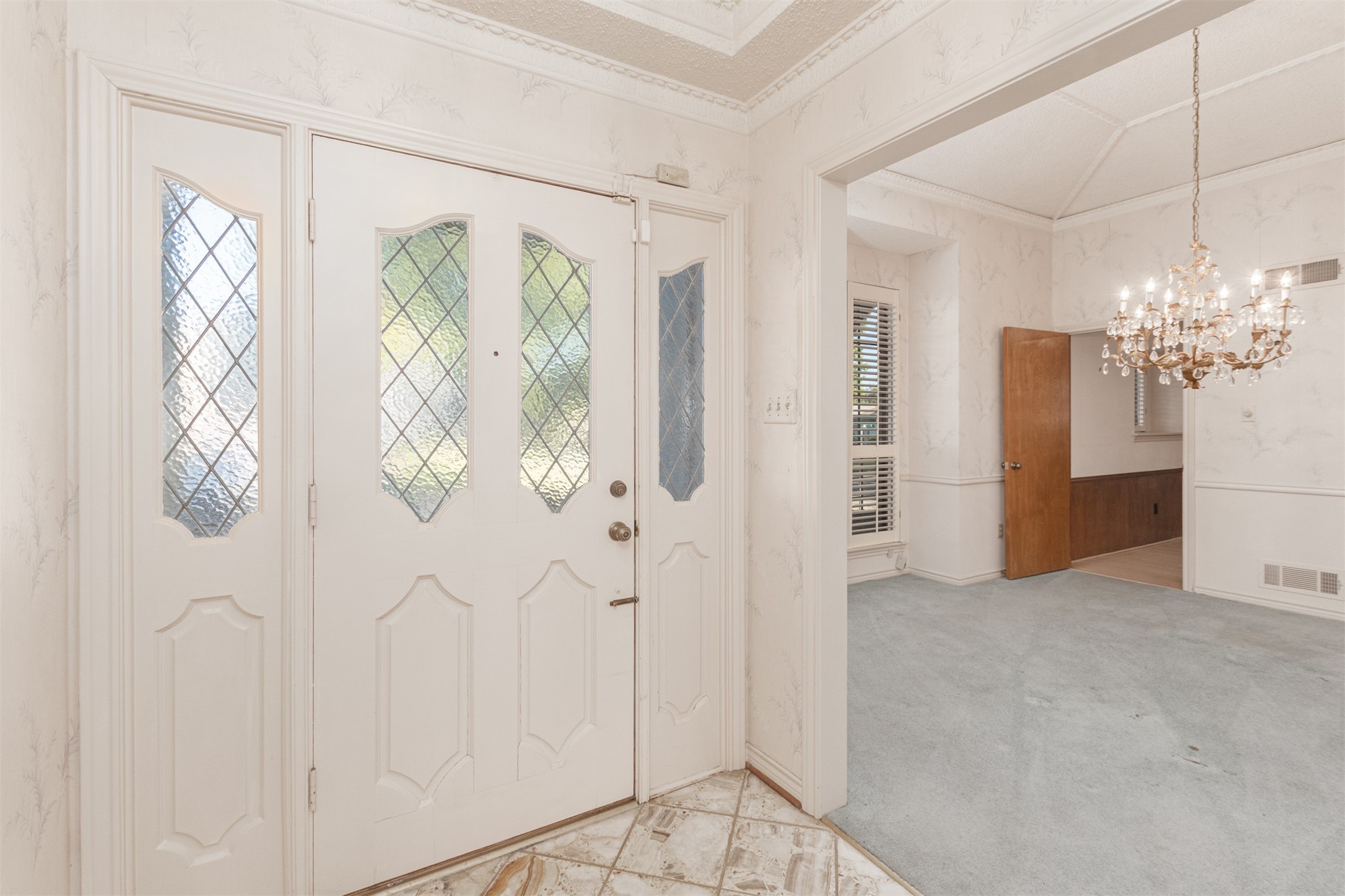 9064 Maple Glen Drive