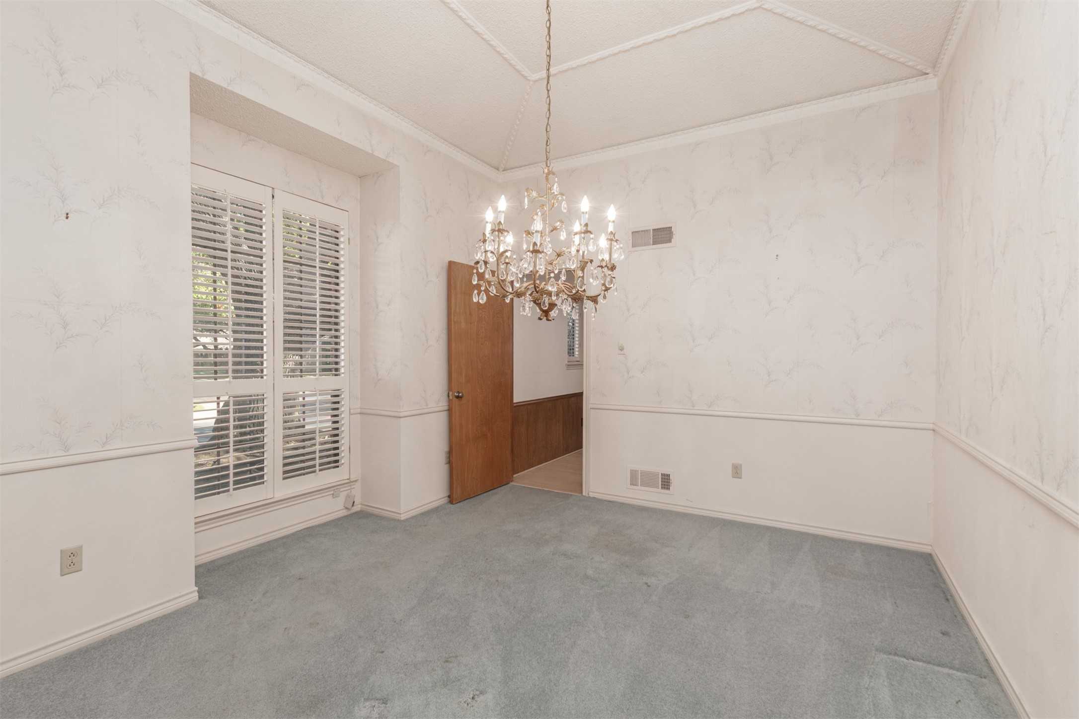 9064 Maple Glen Drive