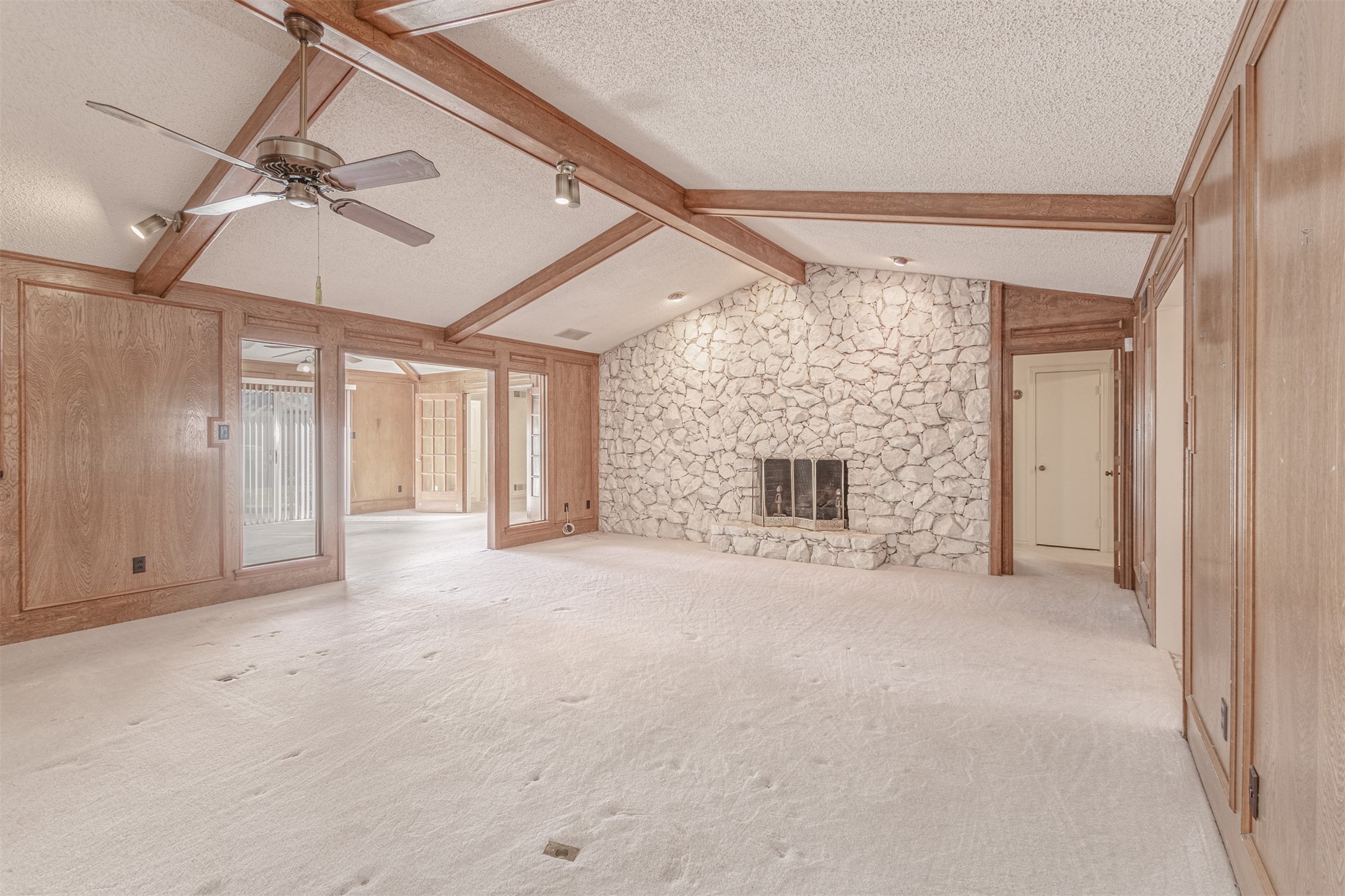 9064 Maple Glen Drive