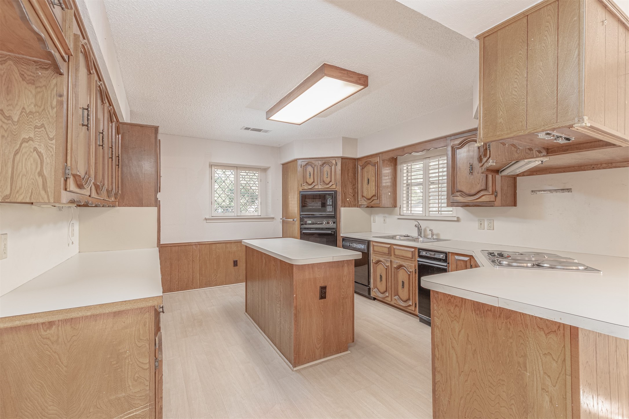 9064 Maple Glen Drive