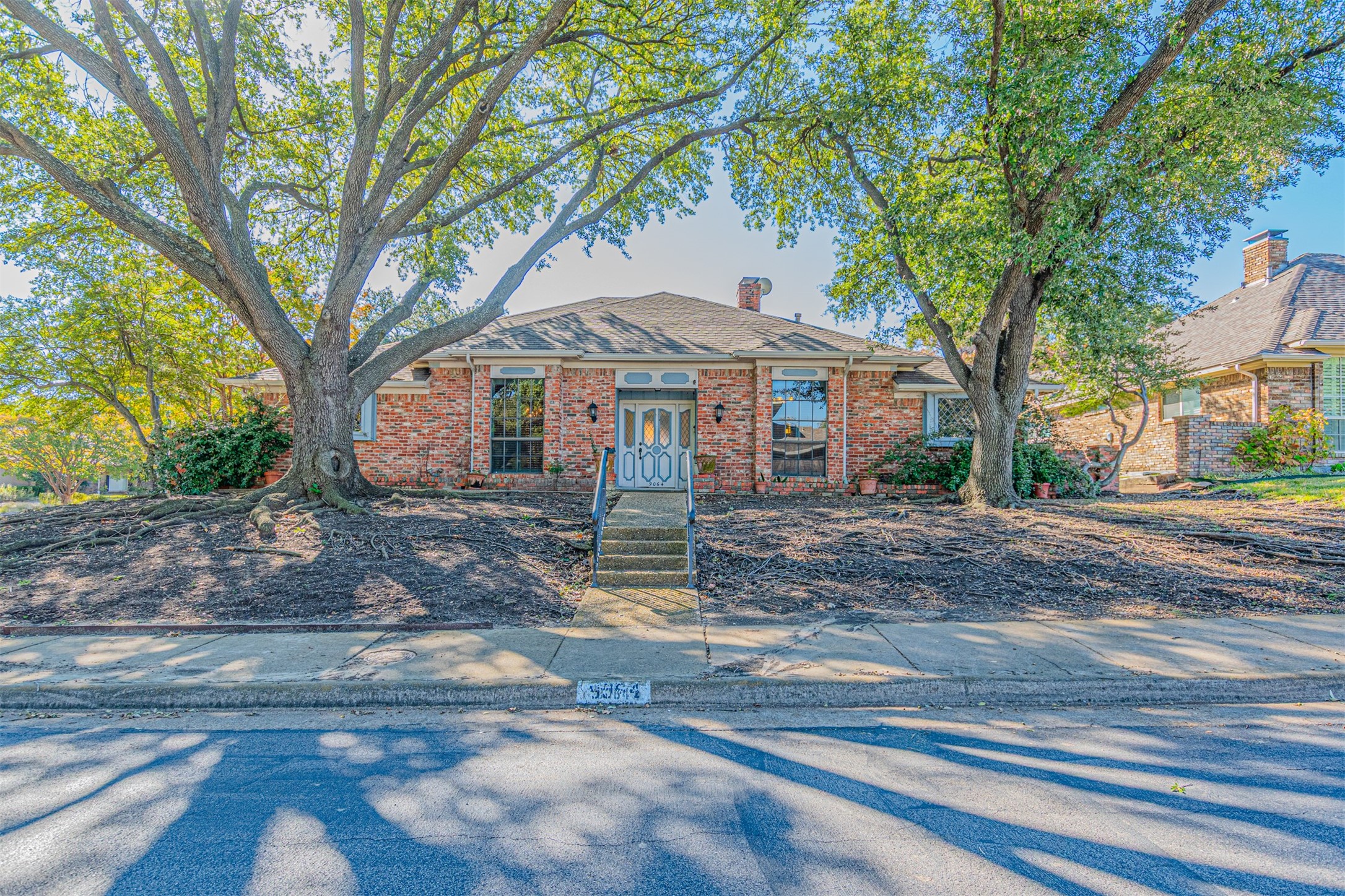 9064 Maple Glen Drive