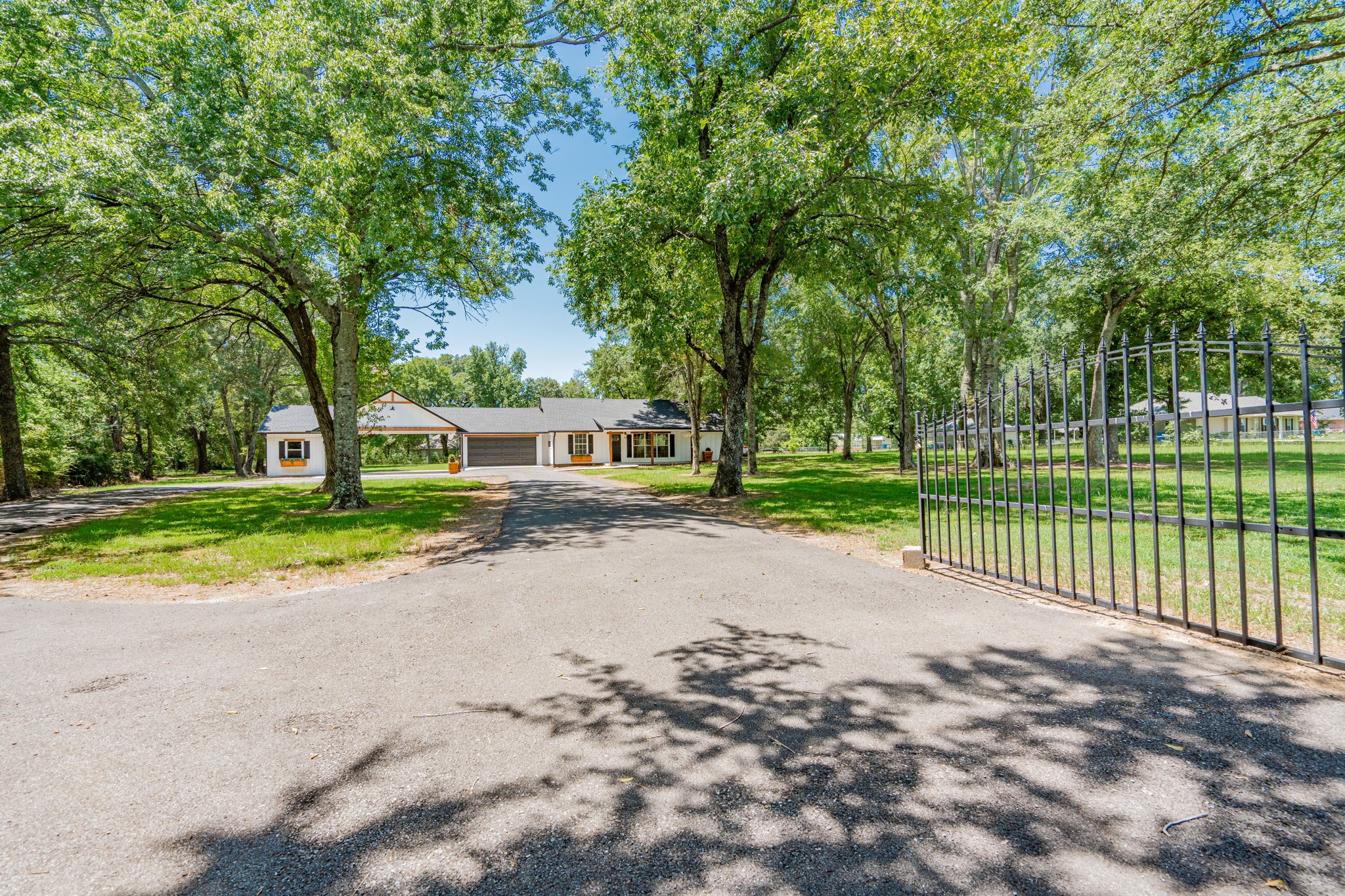1917 County Road 1460