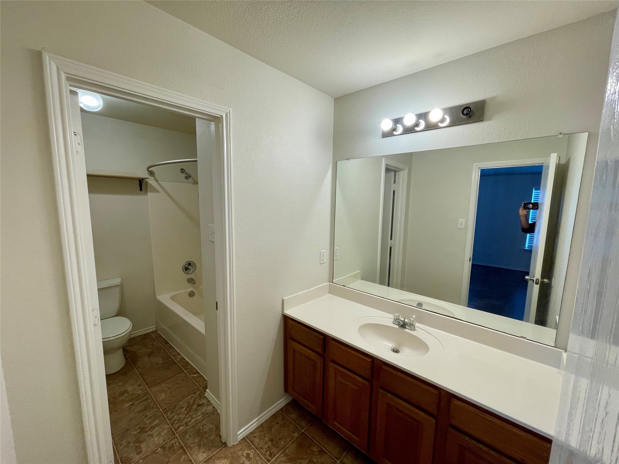 3008 Winding Meadow Trail
