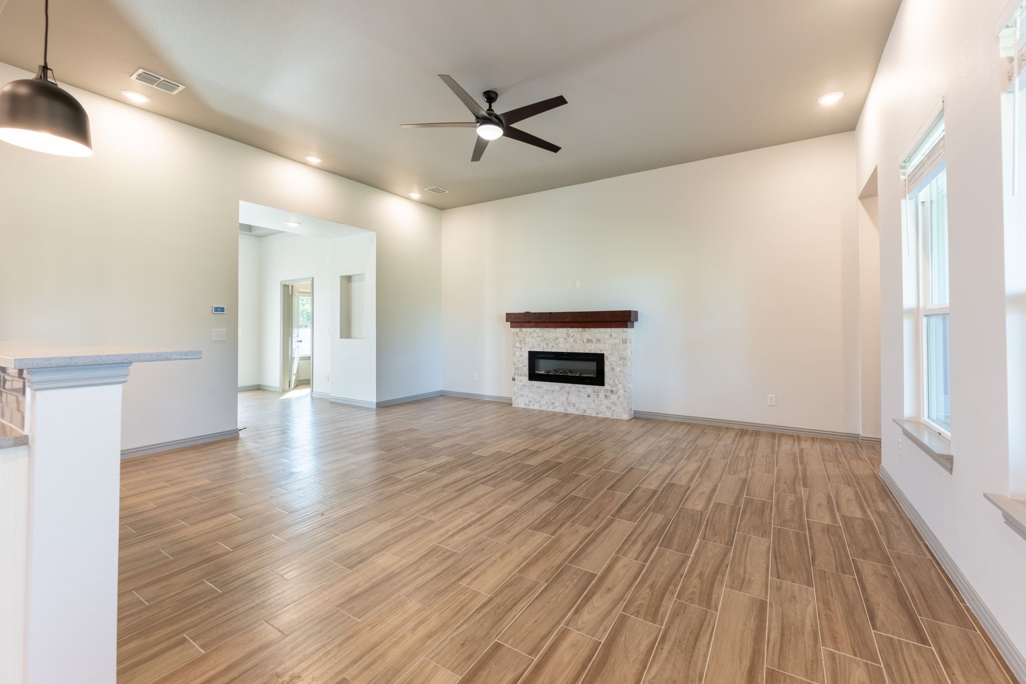 800 County Road 4108