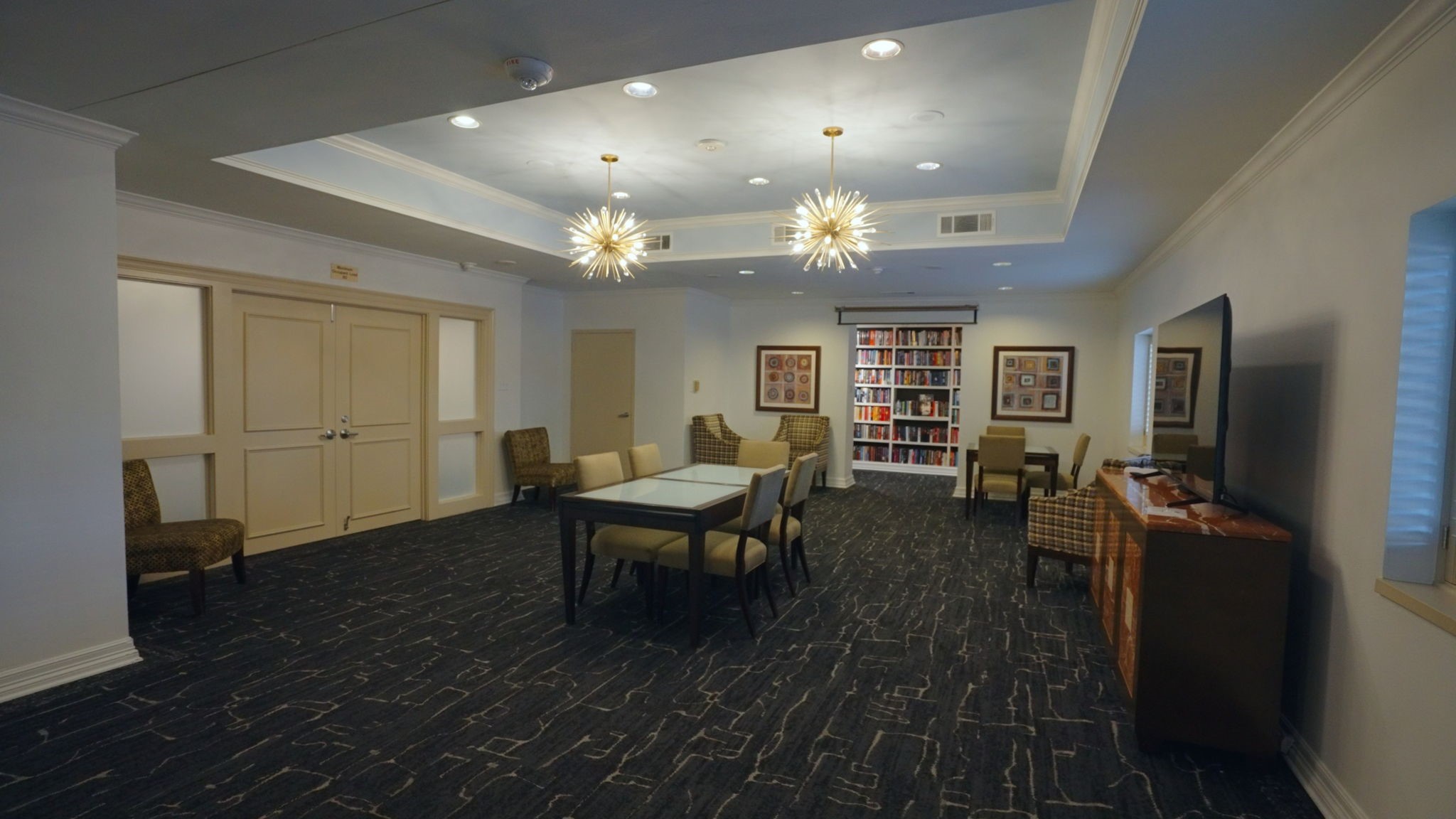 6211 W Northwest Highway 1602