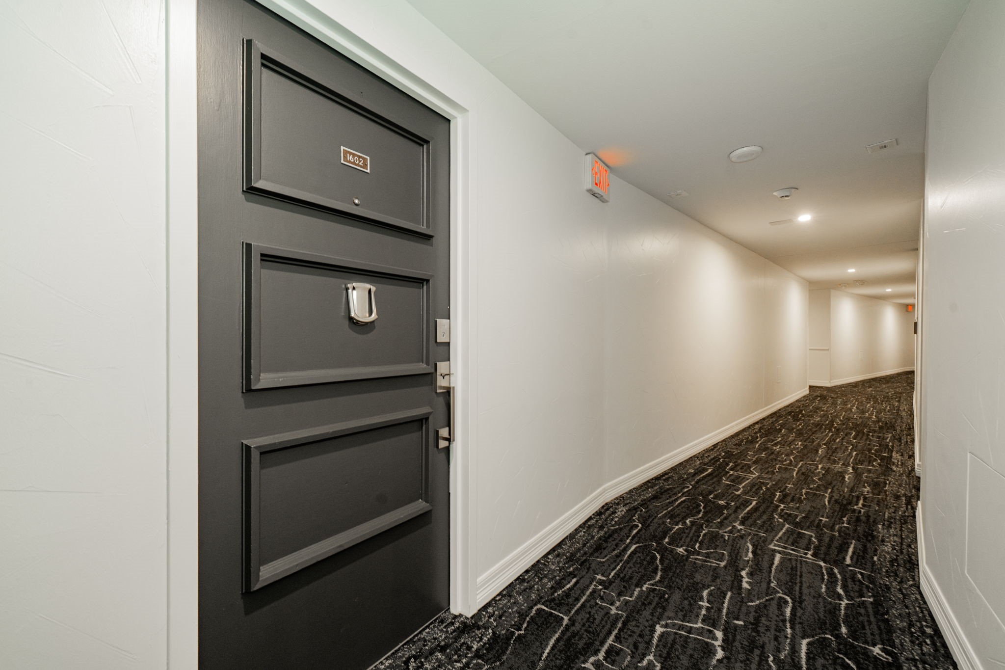 6211 W Northwest Highway 1602