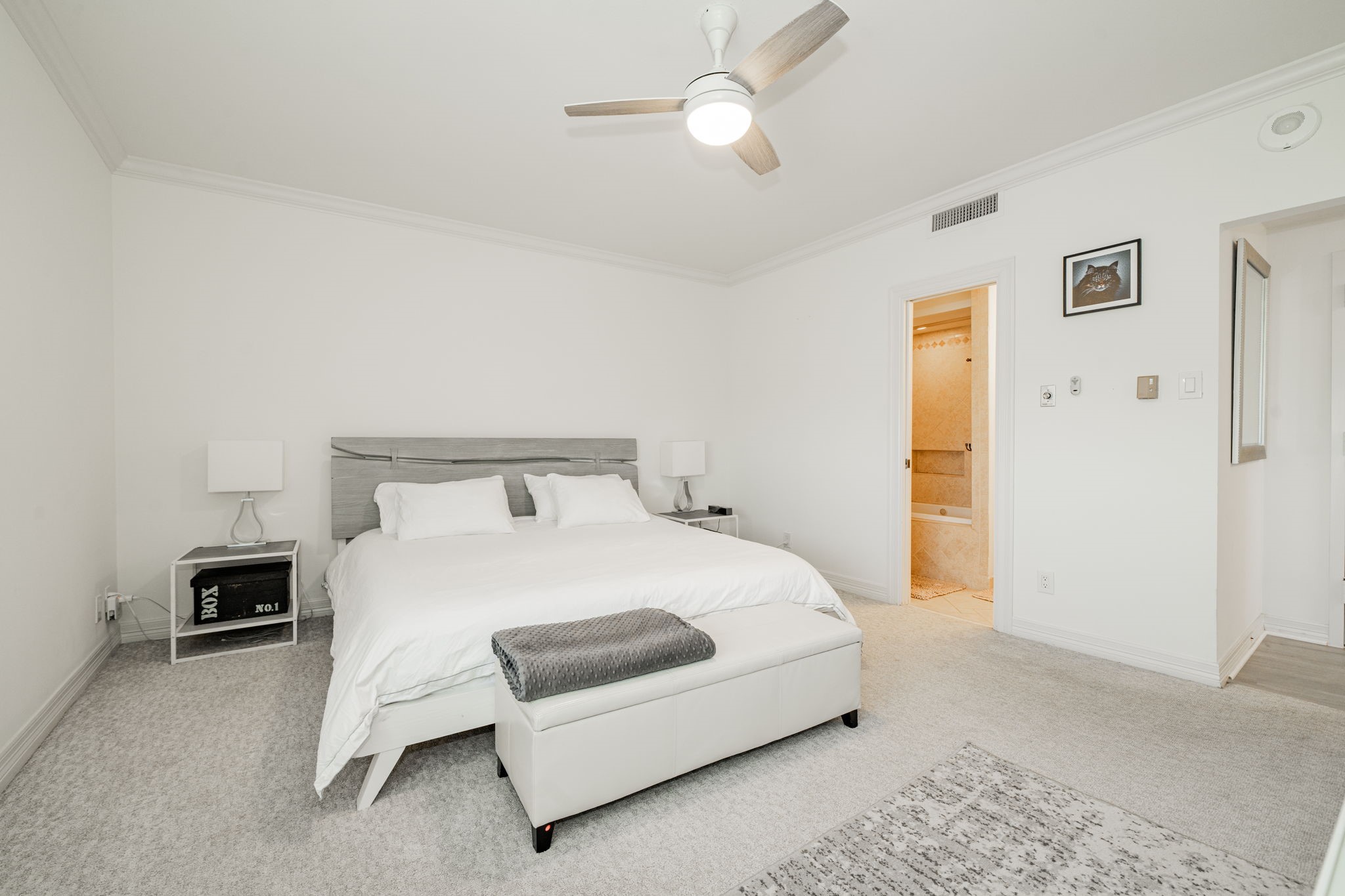 6211 W Northwest Highway 1602