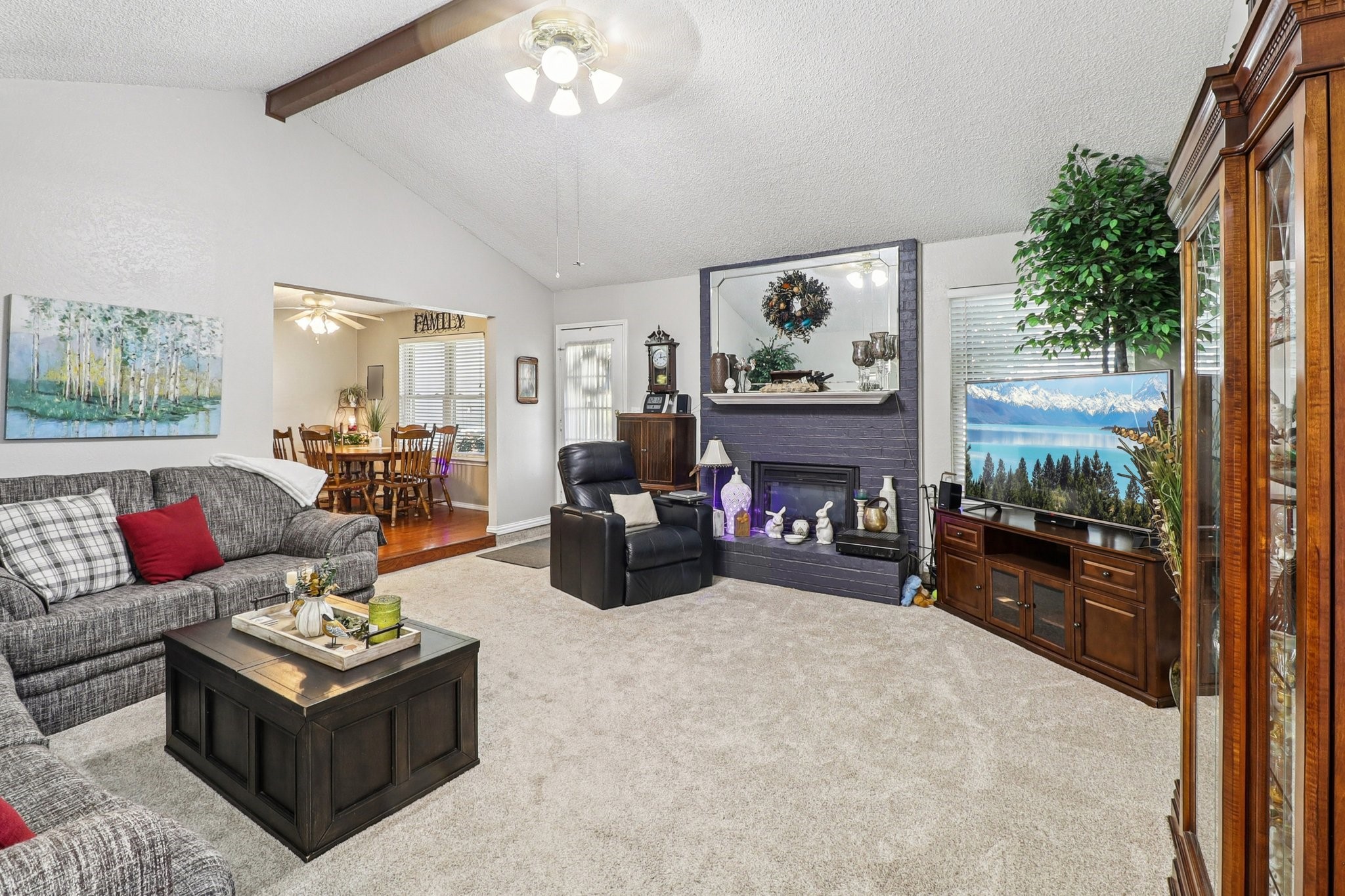 5505 Ceran Drive