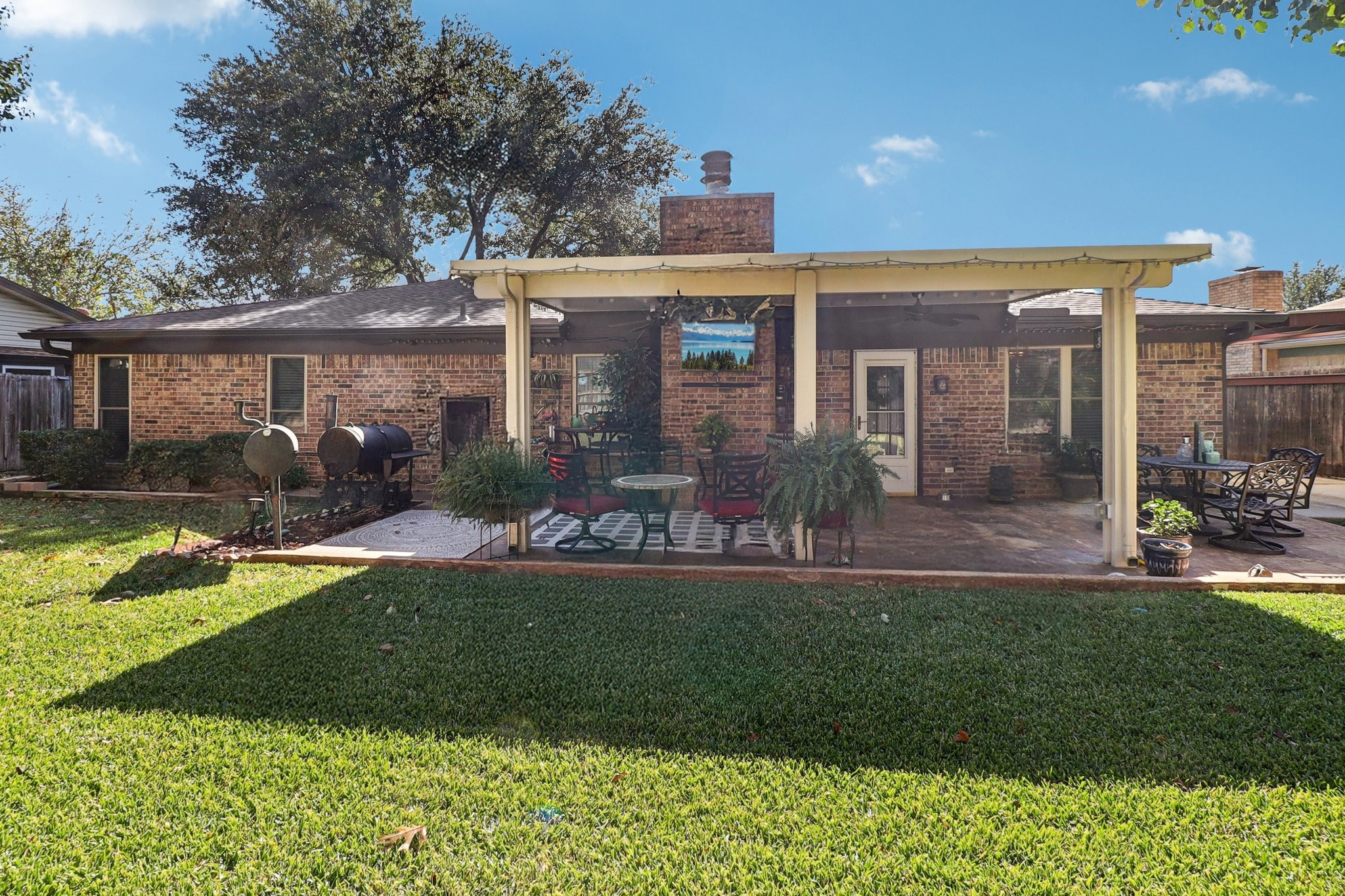 5505 Ceran Drive