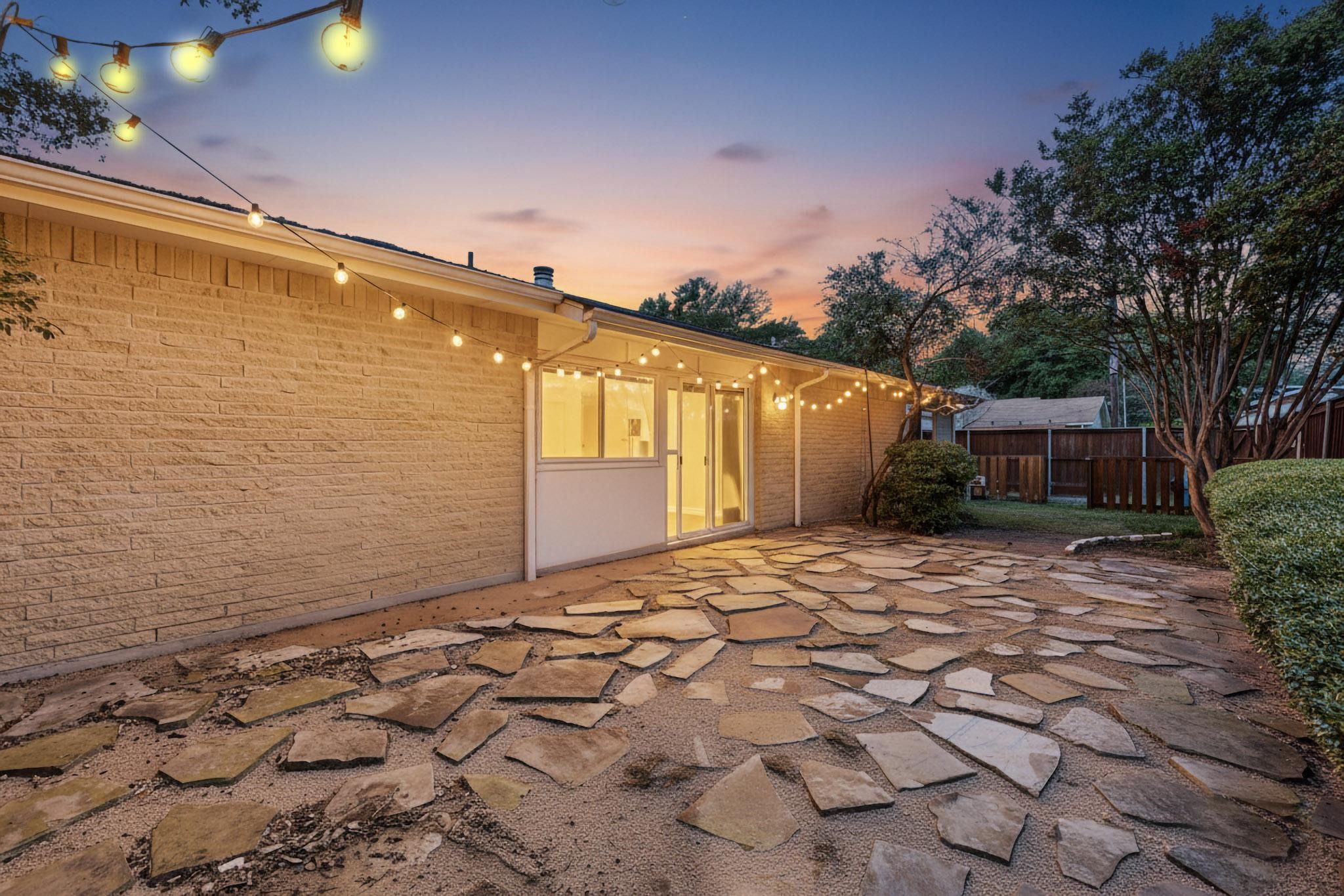 913 Overdowns Drive