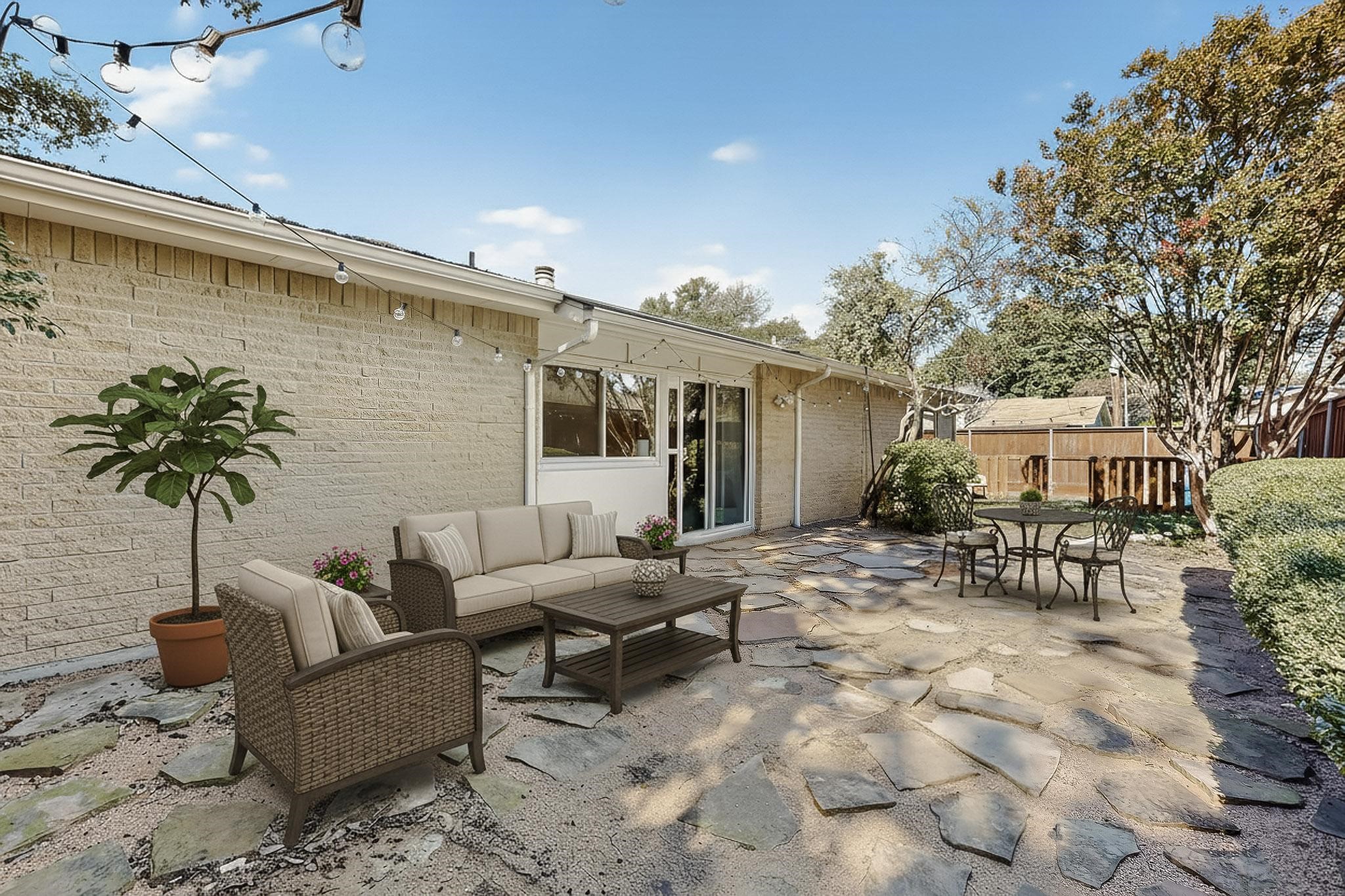 913 Overdowns Drive