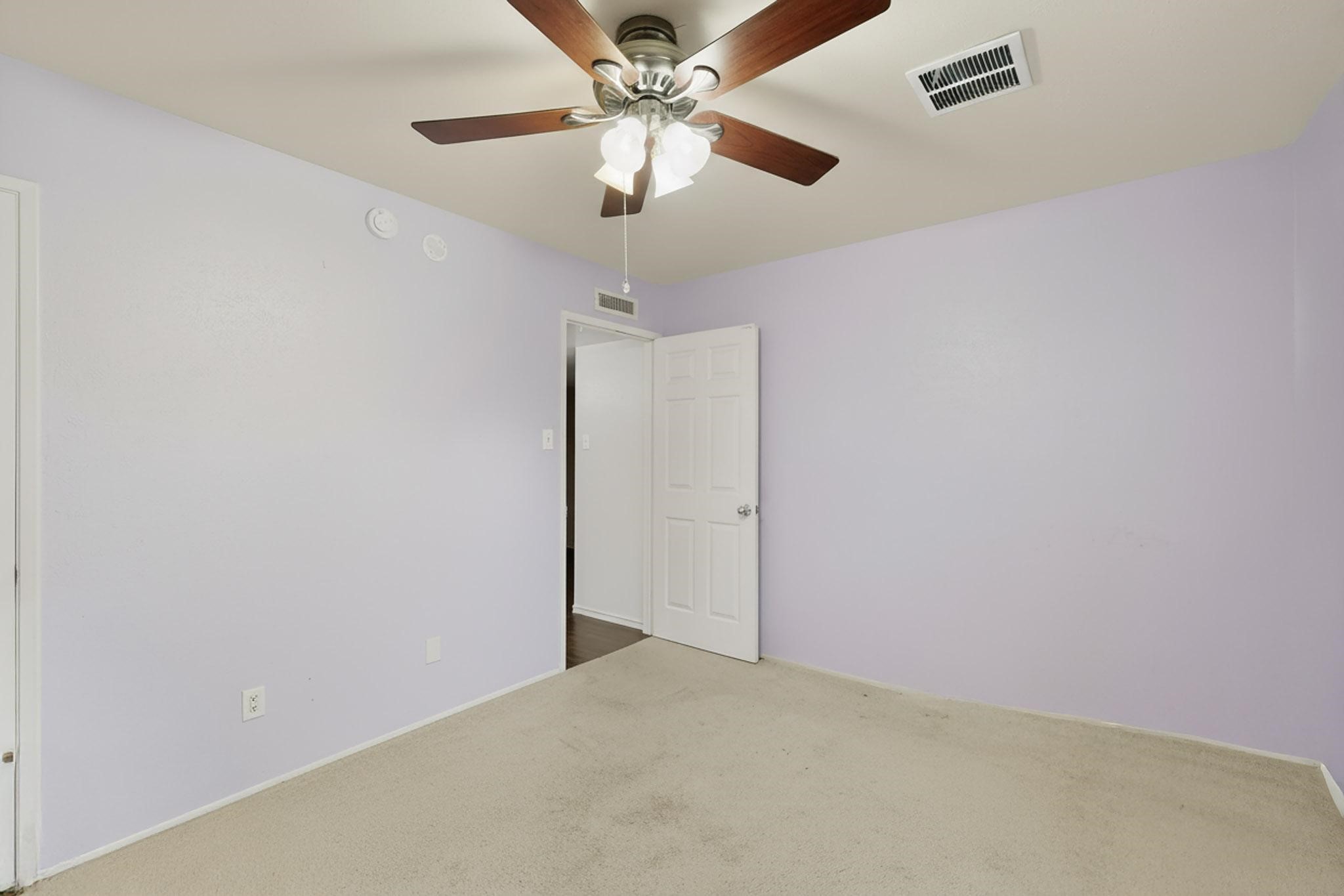 913 Overdowns Drive