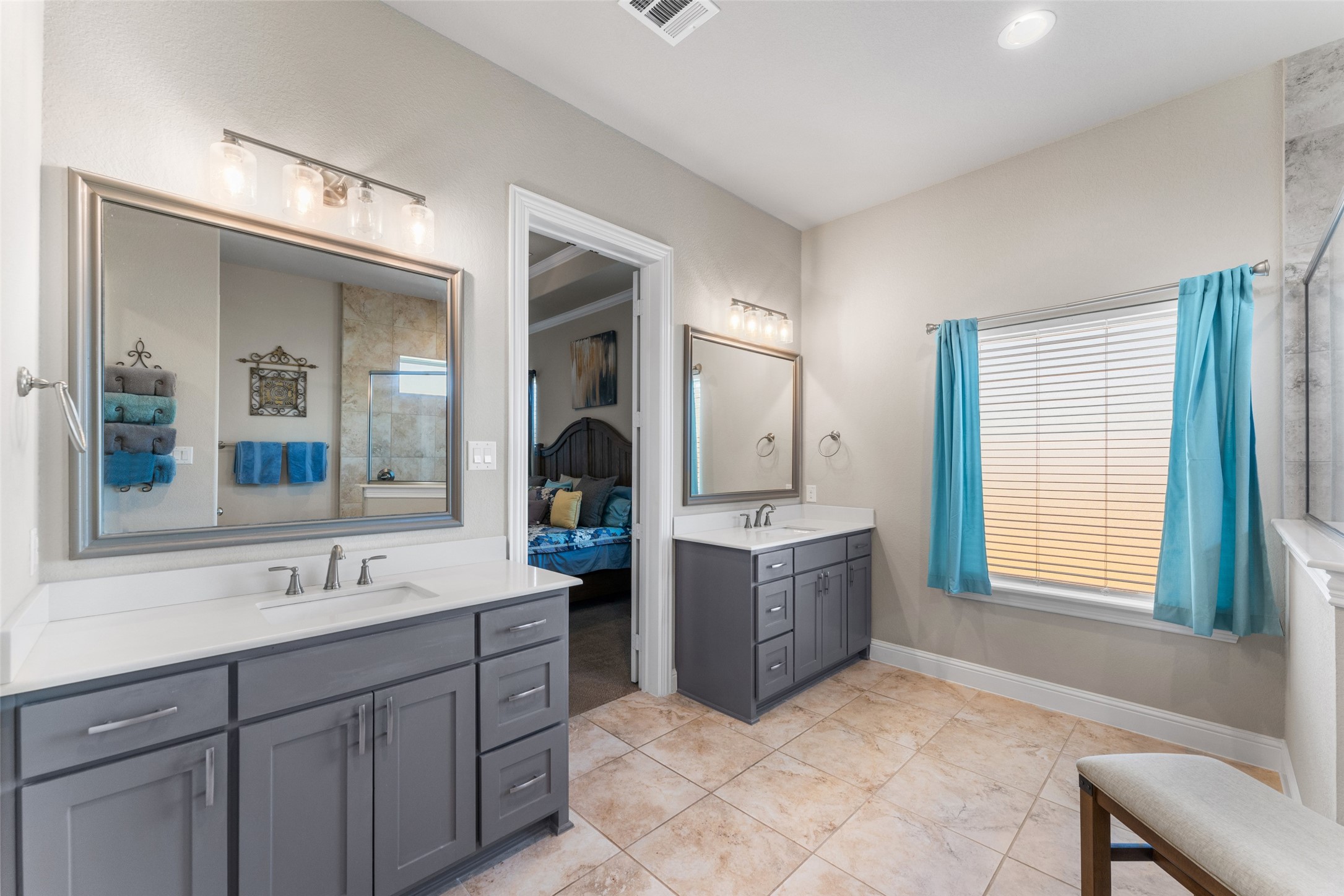 1571 E Highland Road