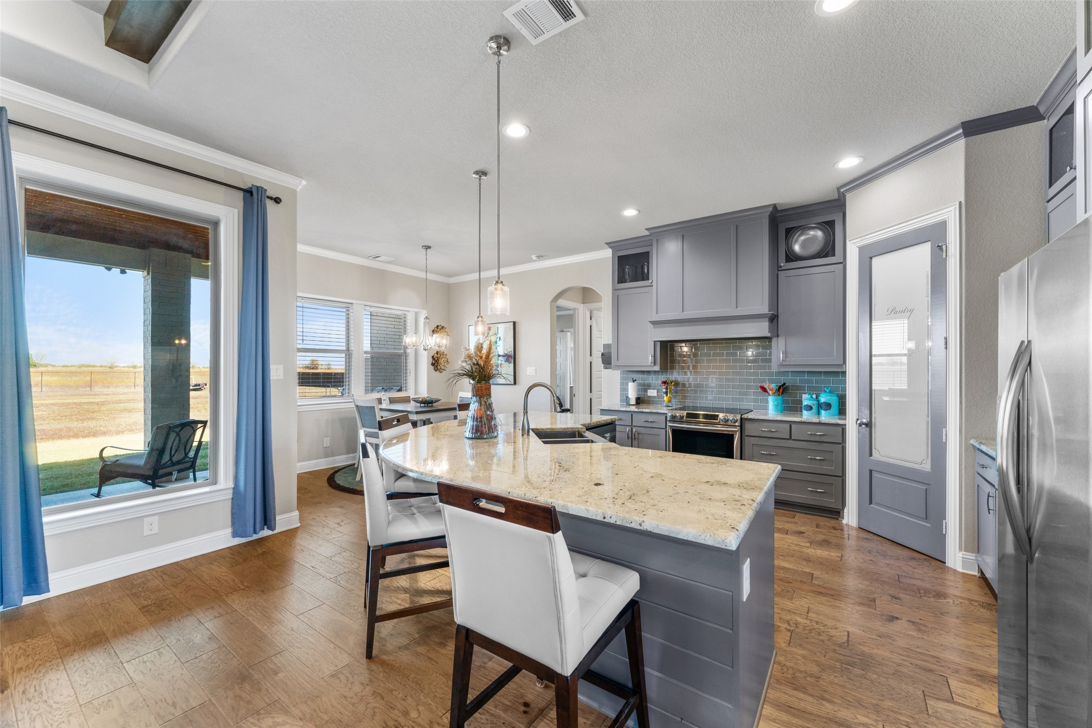 1571 E Highland Road