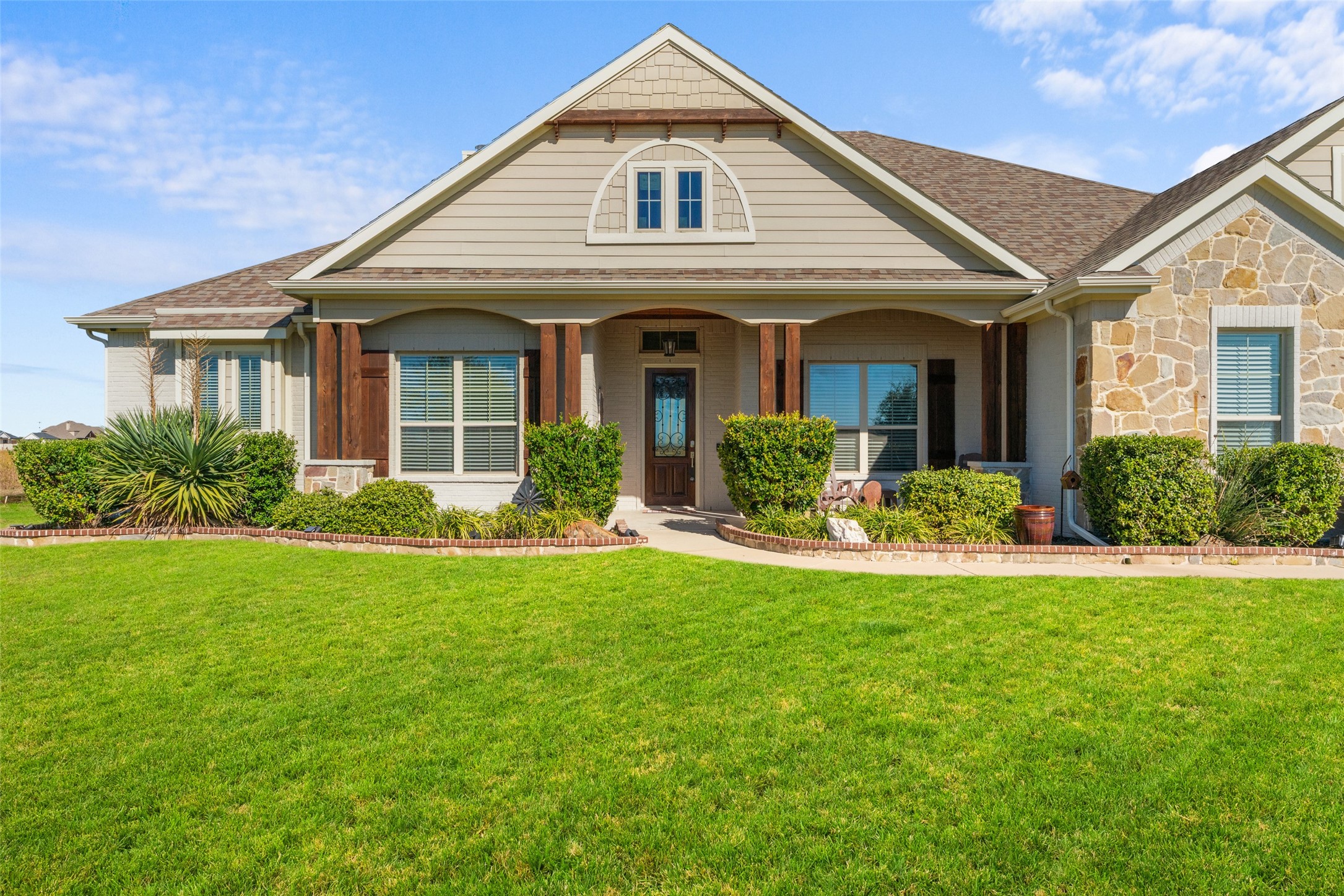 1571 E Highland Road