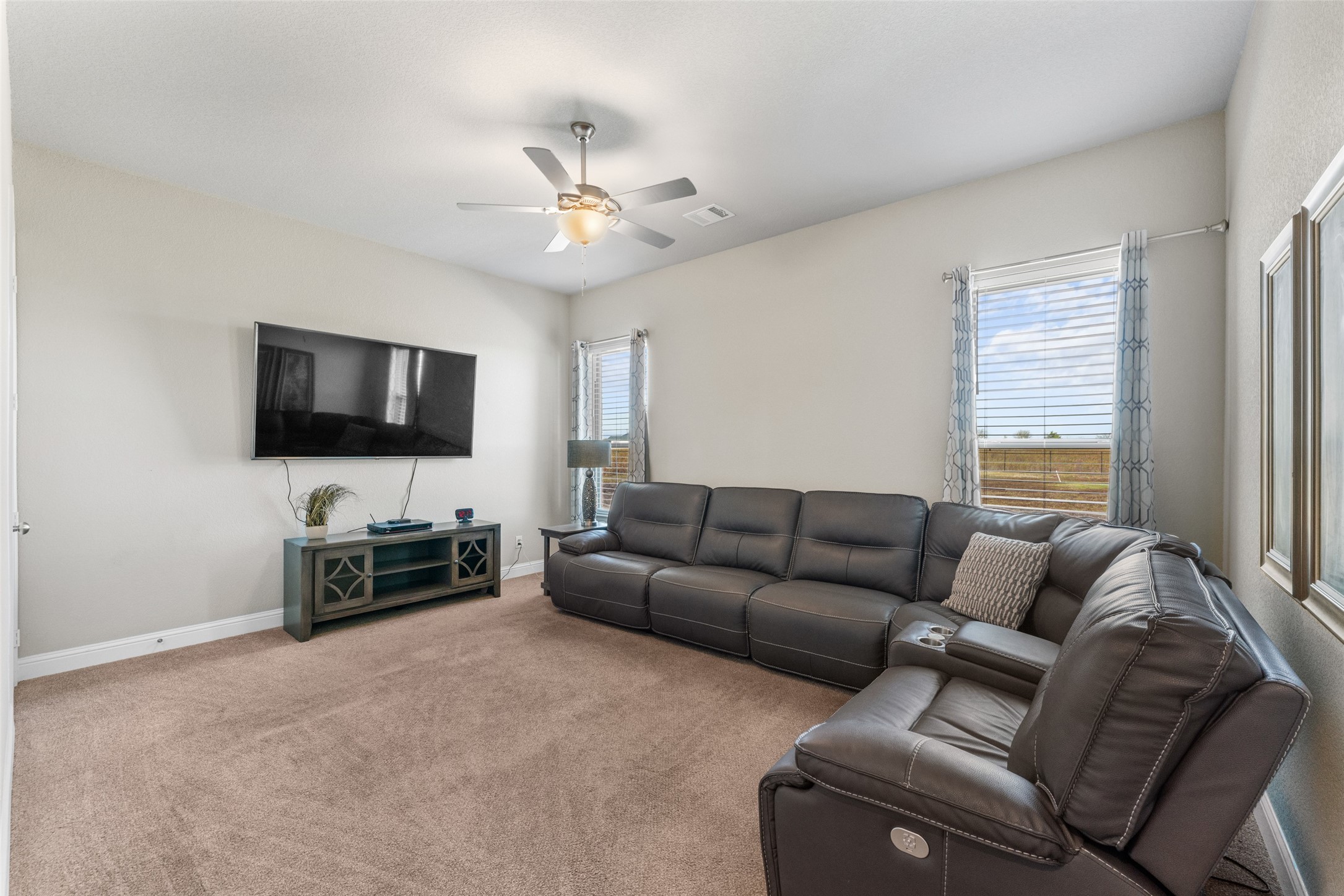 1571 E Highland Road