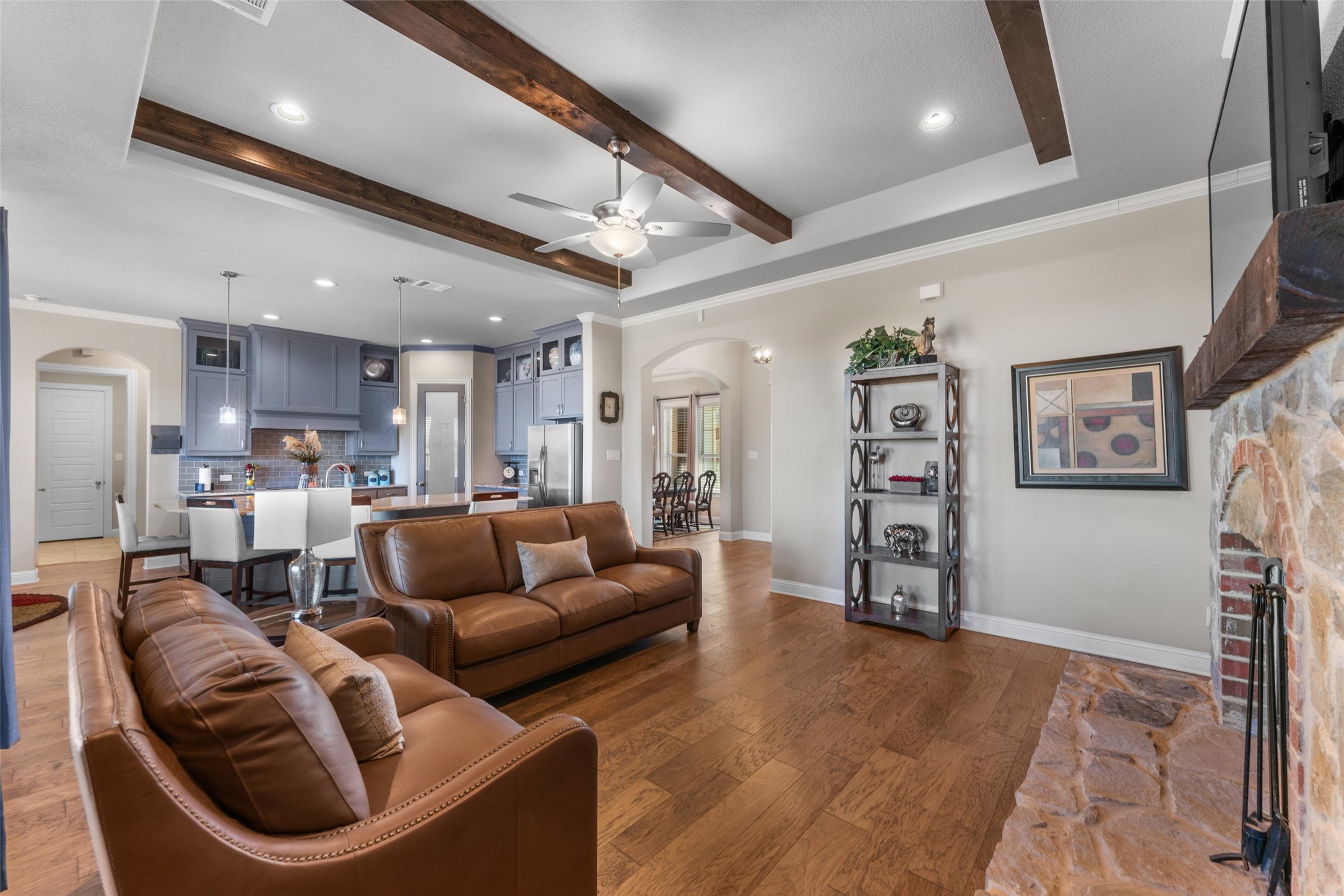 1571 E Highland Road