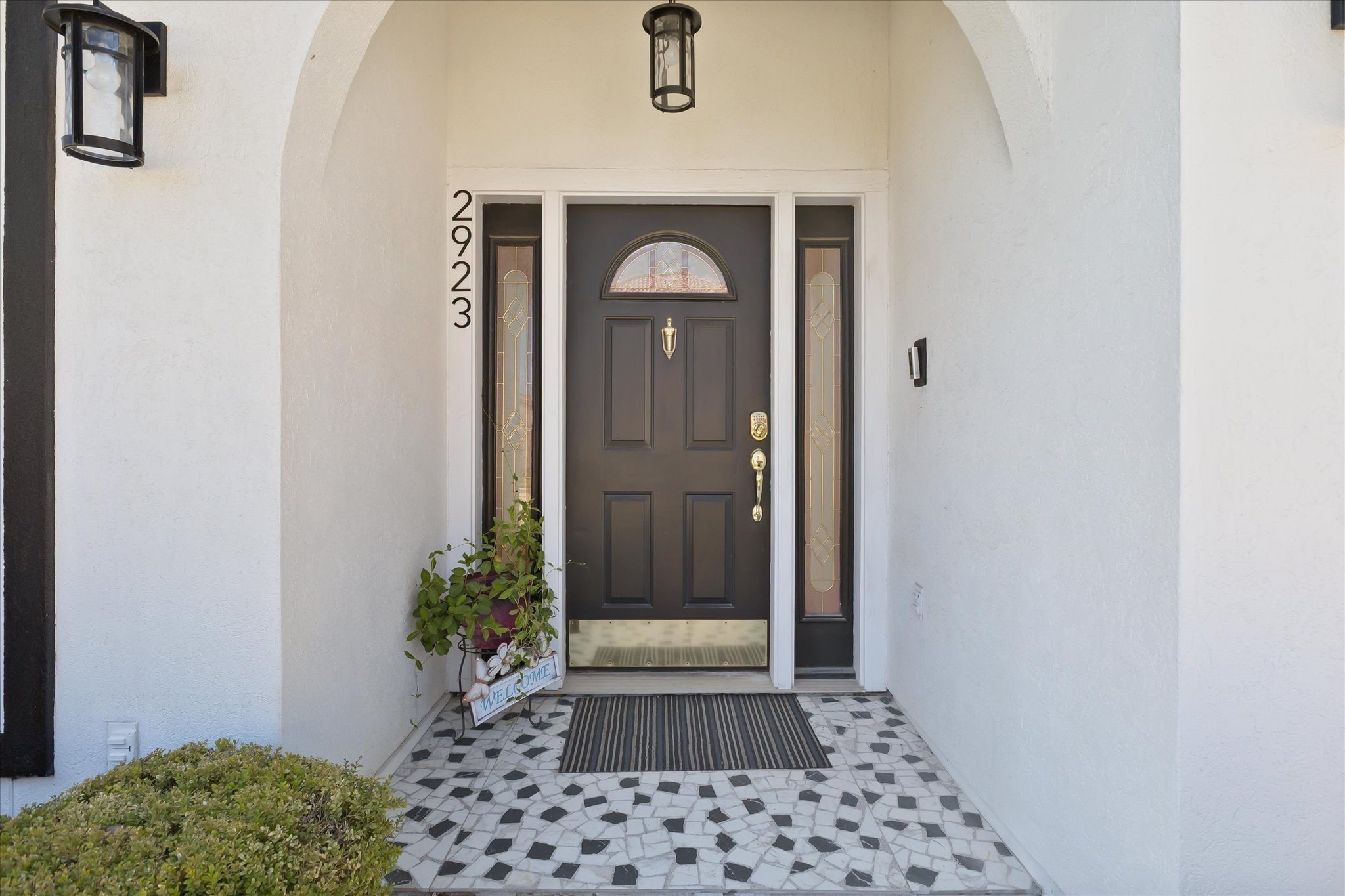 2923 Saratoga Drive