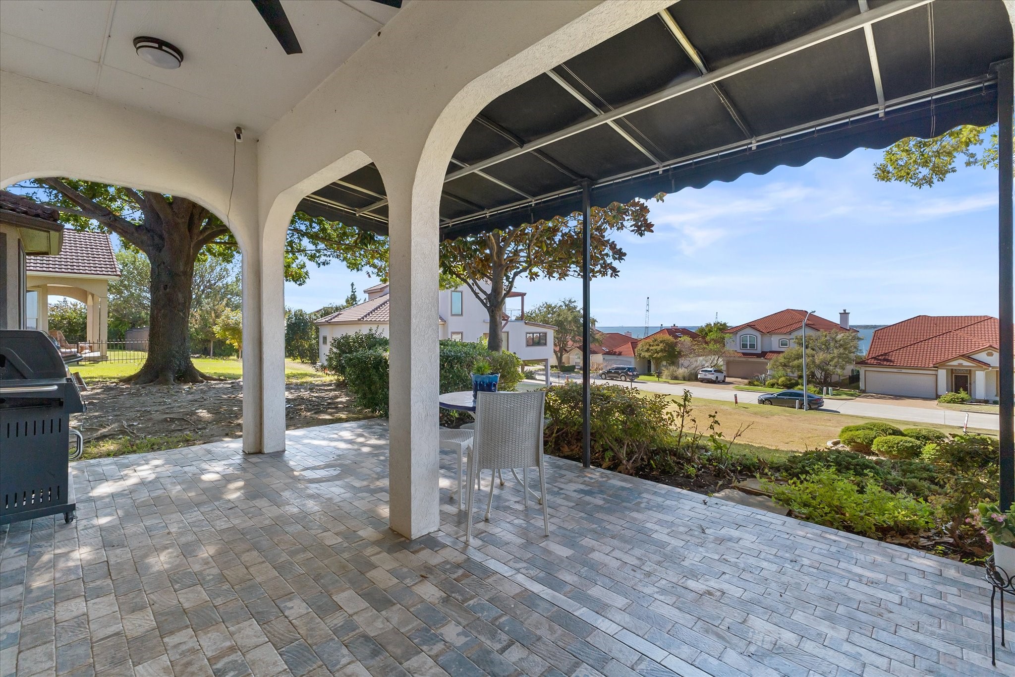 2923 Saratoga Drive