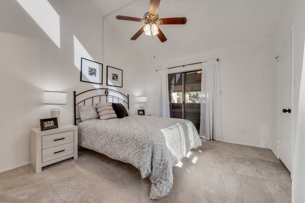 3211 Whispering Oak