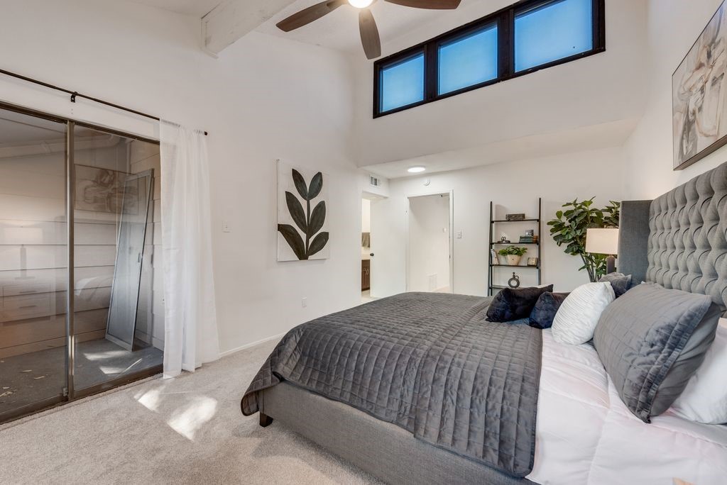 3211 Whispering Oak