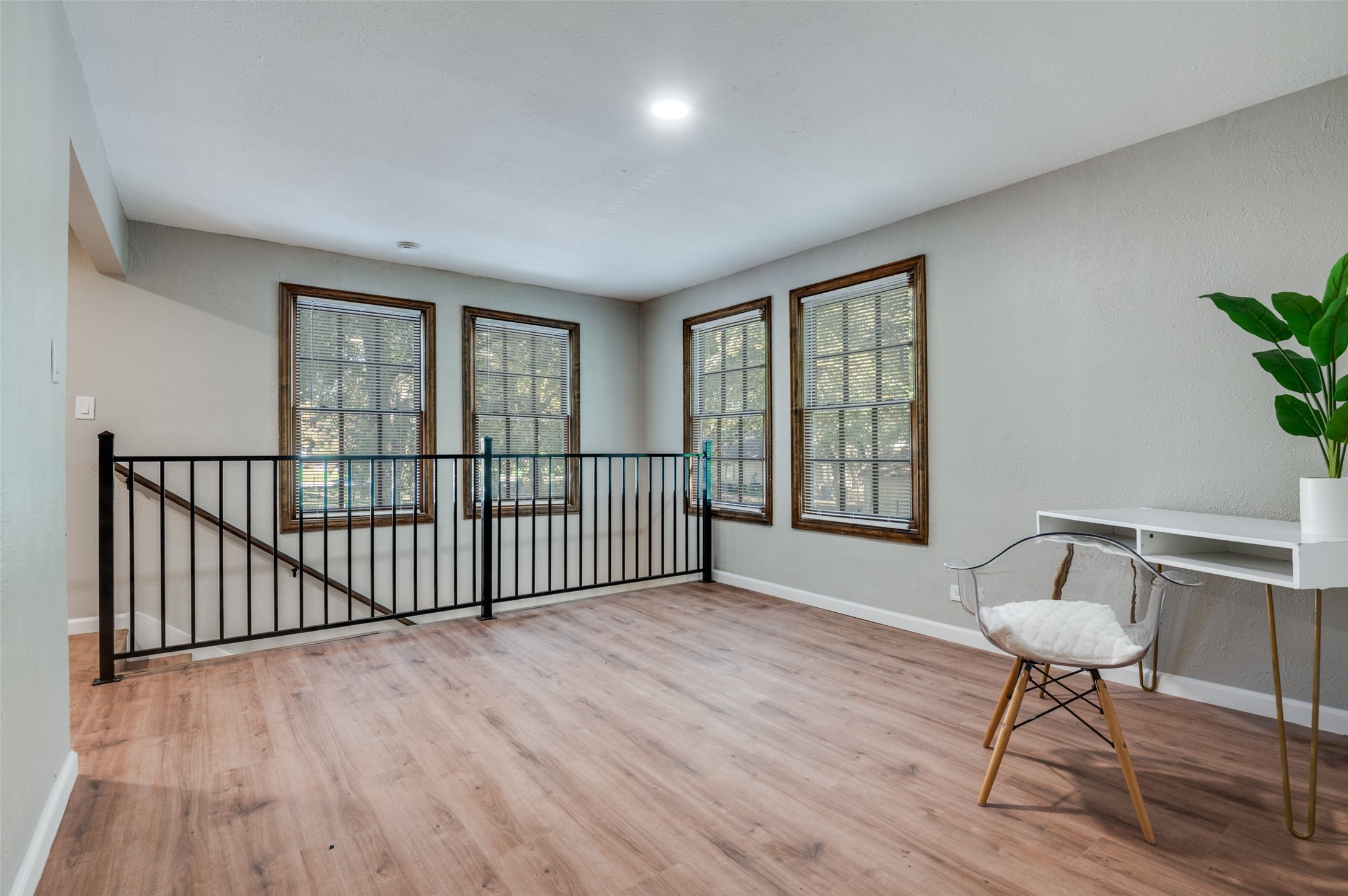 109 S Central Avenue