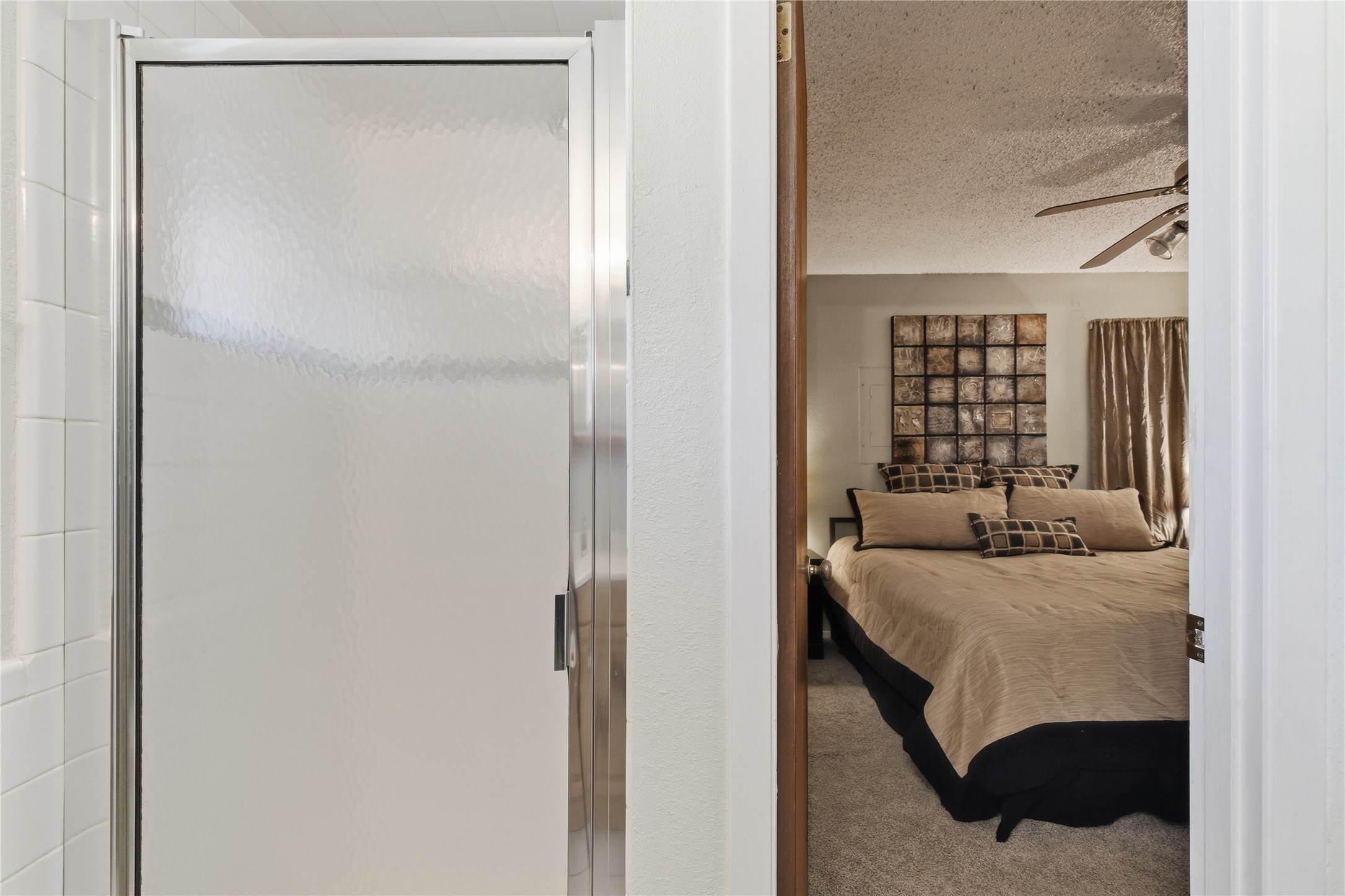 900 Meadowlark Drive