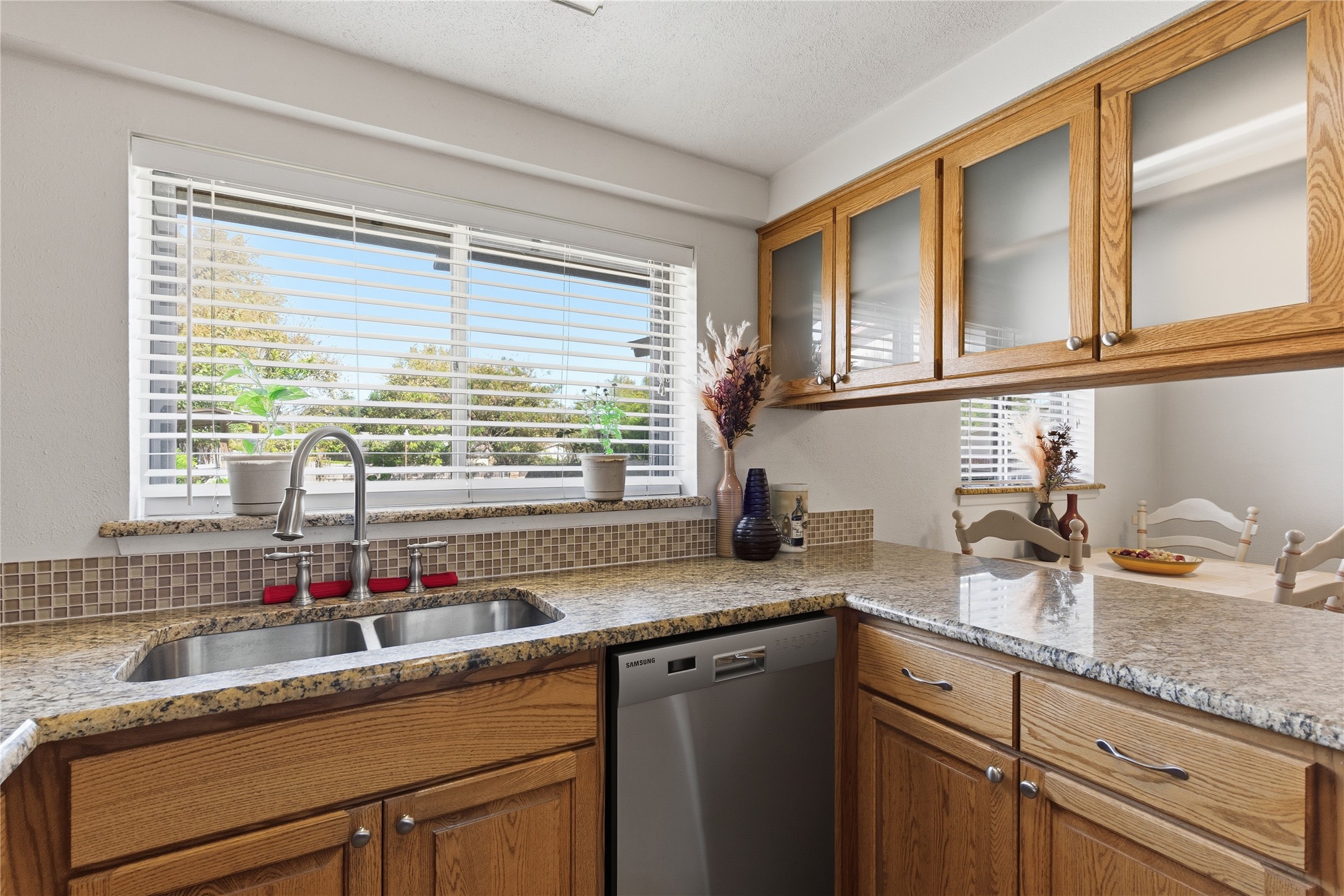 900 Meadowlark Drive