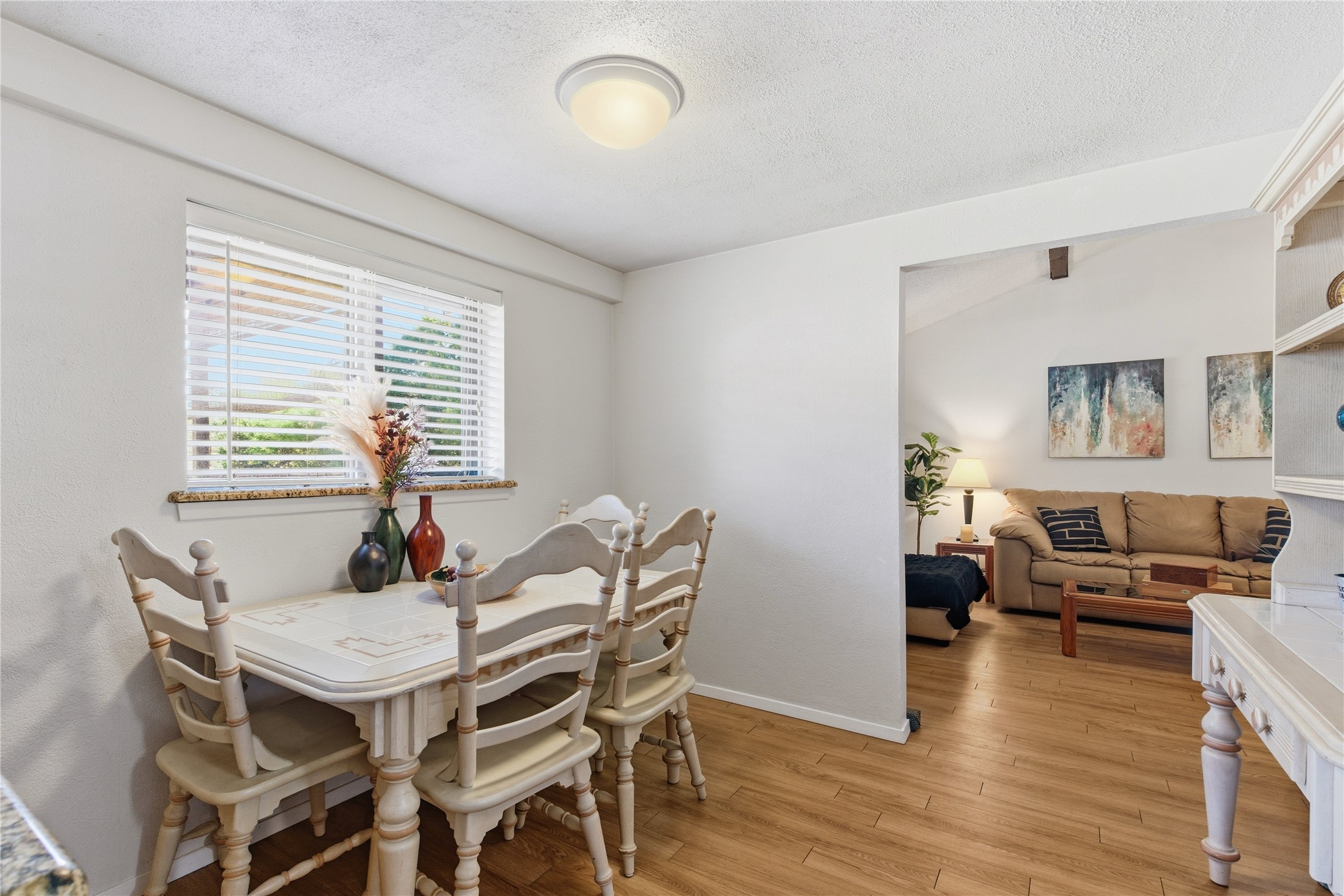 900 Meadowlark Drive