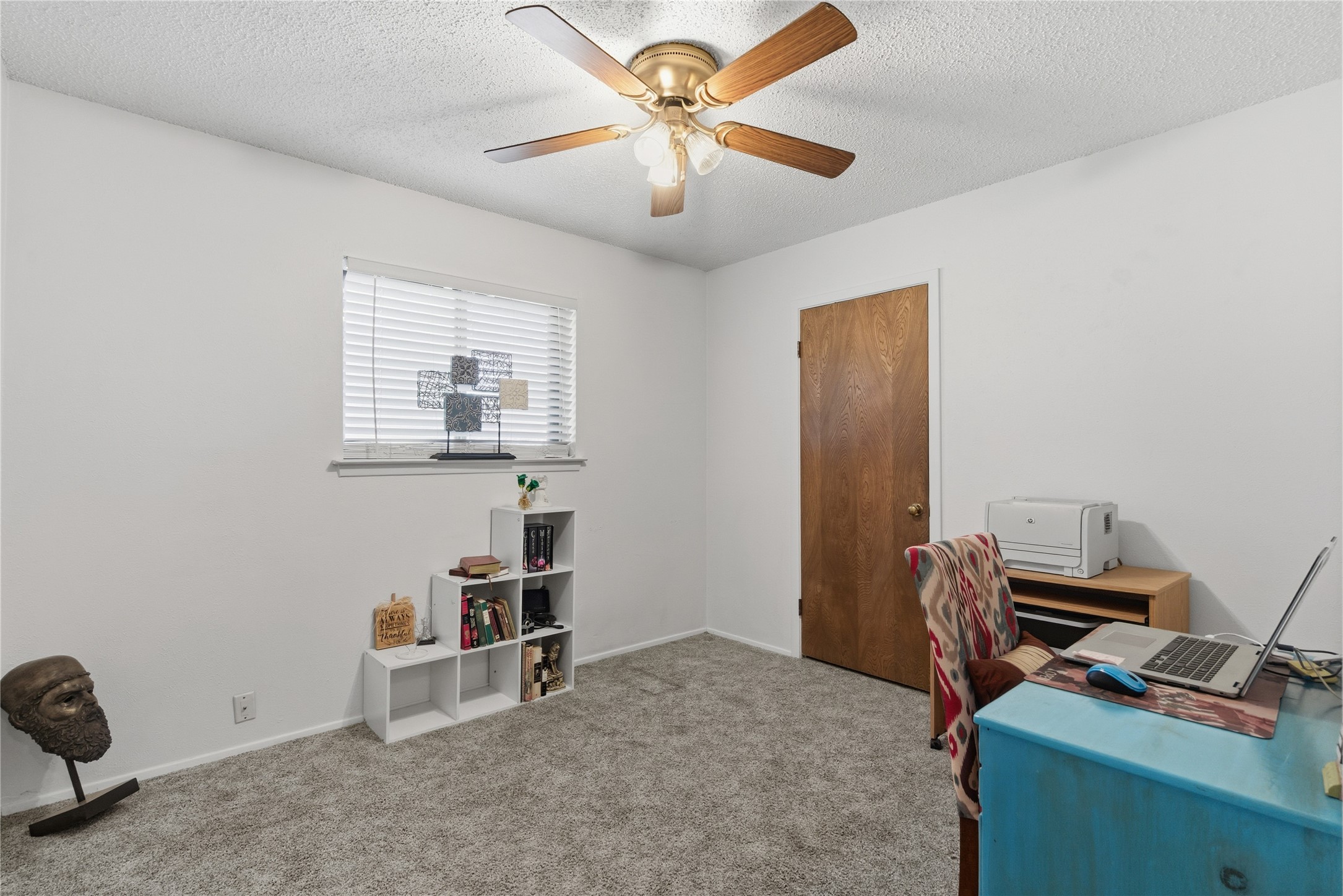 900 Meadowlark Drive