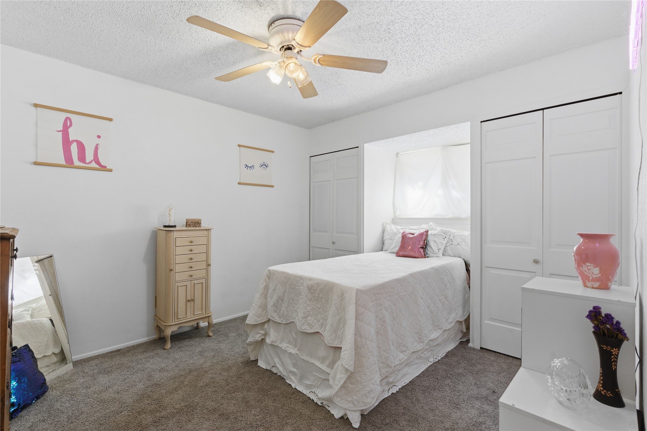 900 Meadowlark Drive