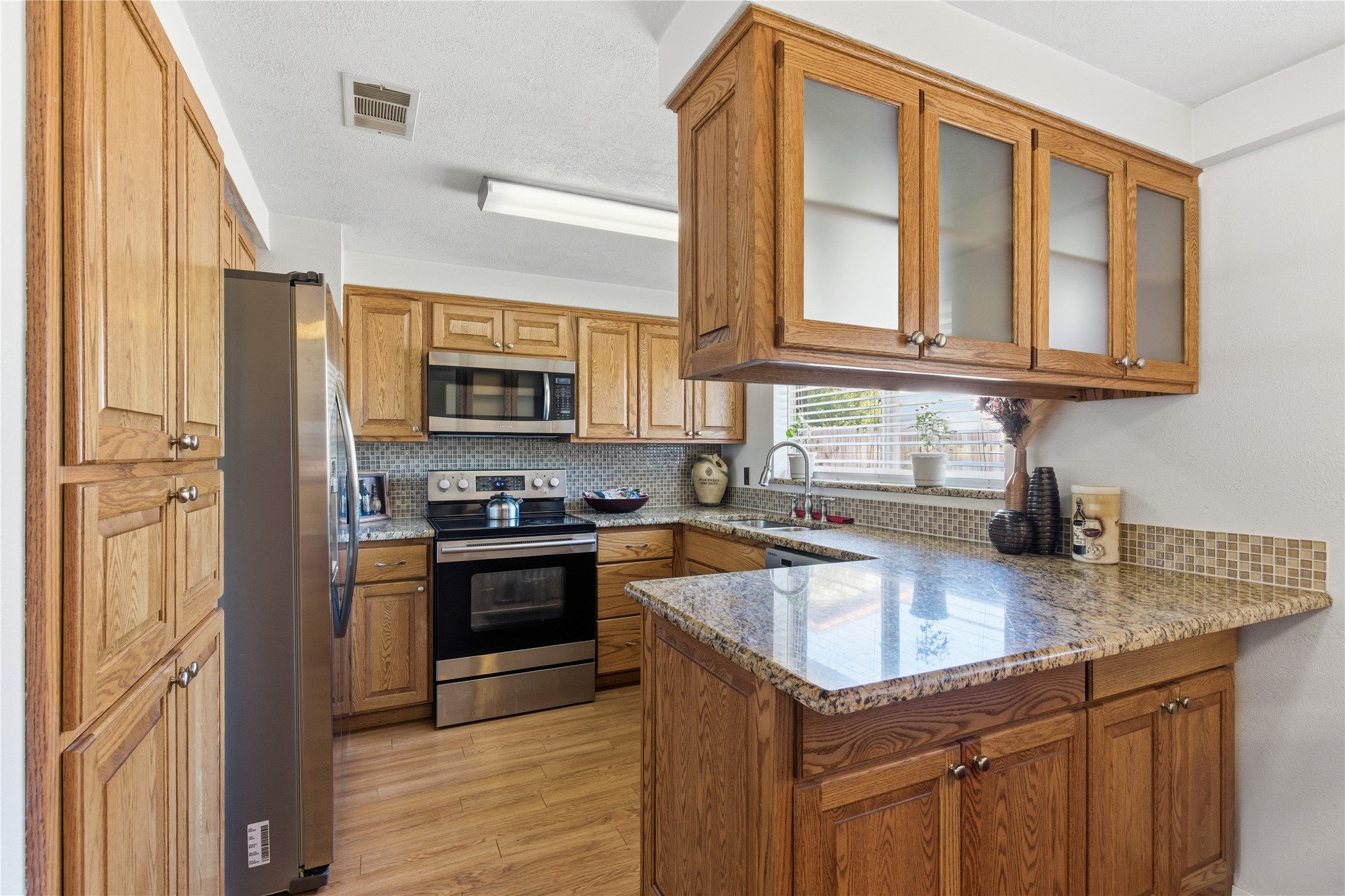 900 Meadowlark Drive