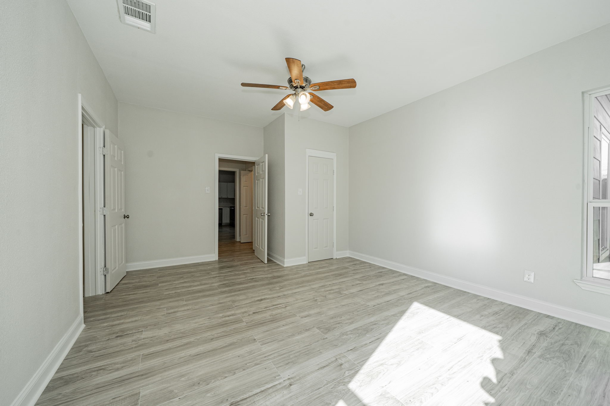 3419 Washington Street