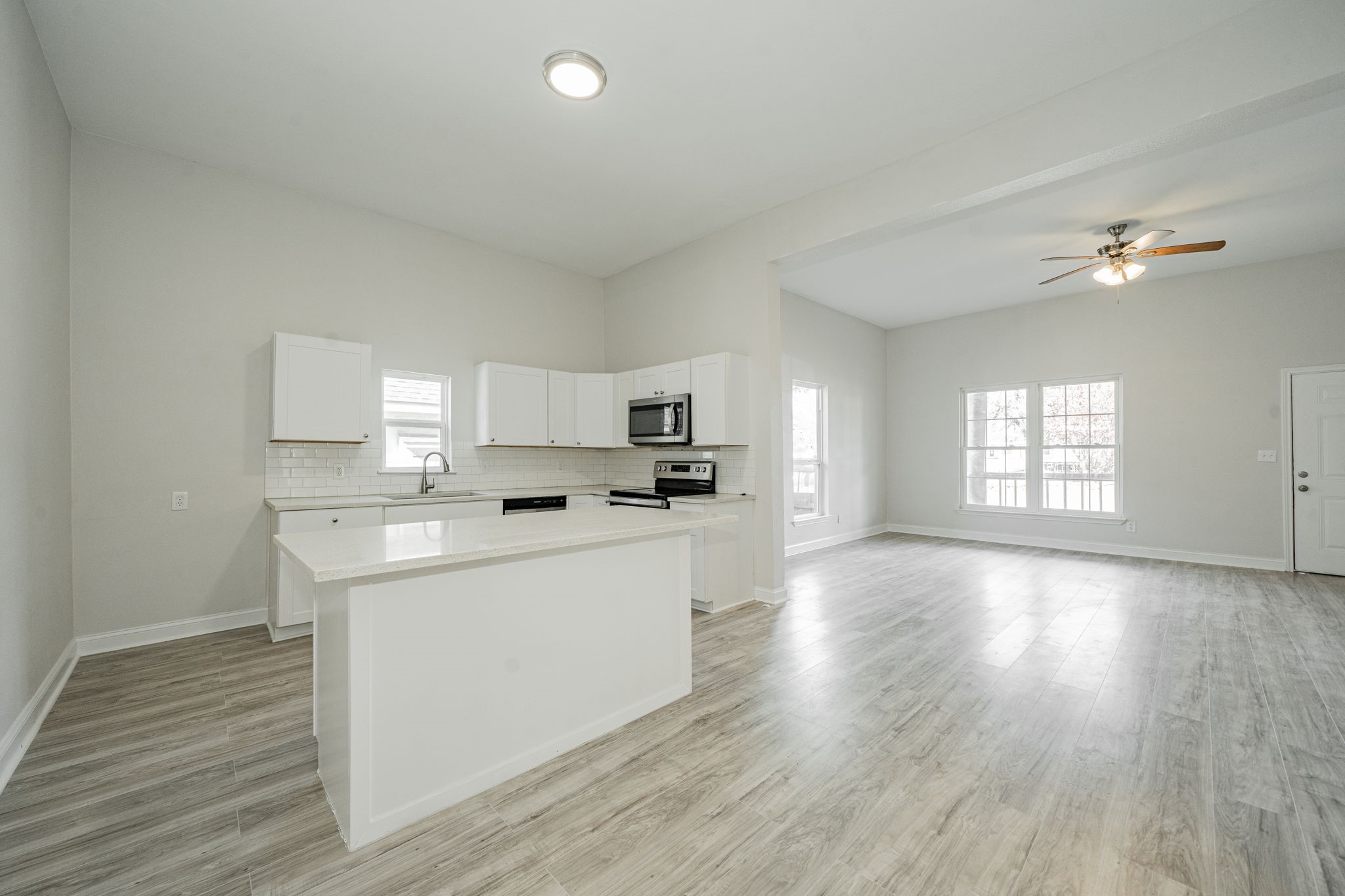 3419 Washington Street