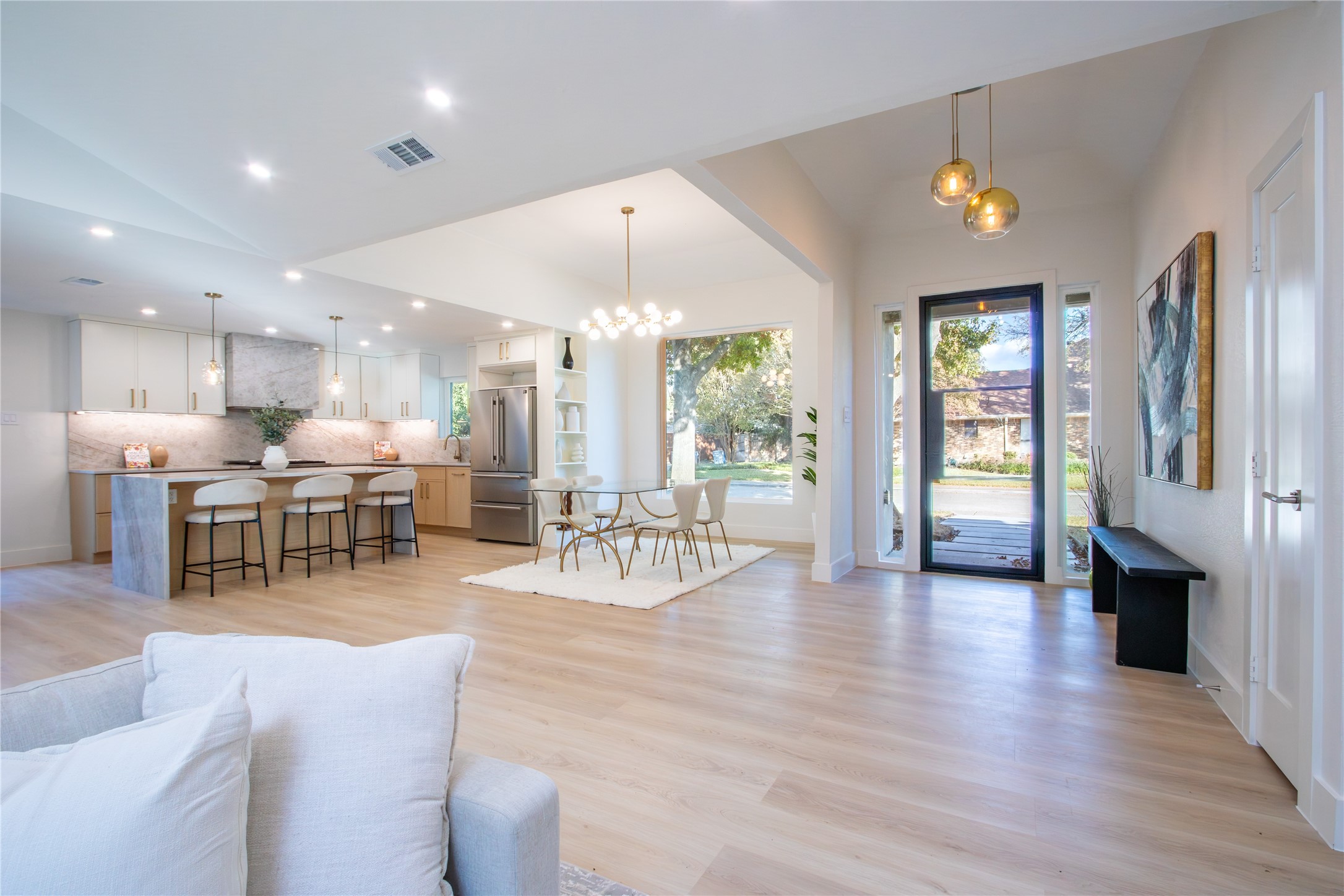 10009 Apple Creek Drive