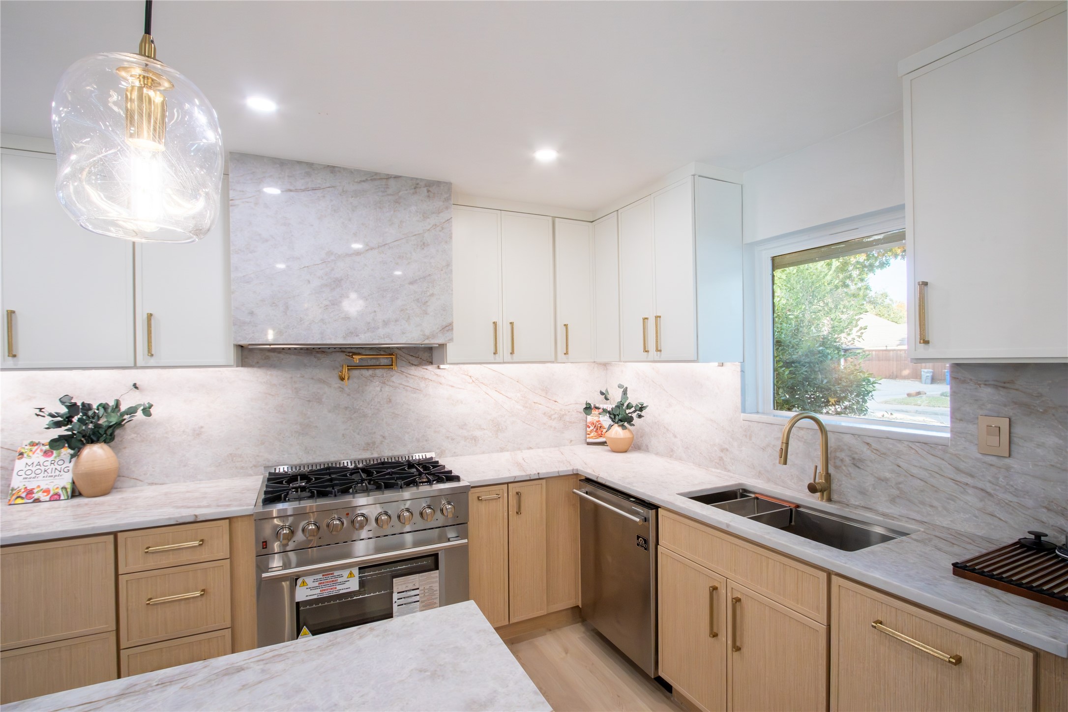 10009 Apple Creek Drive