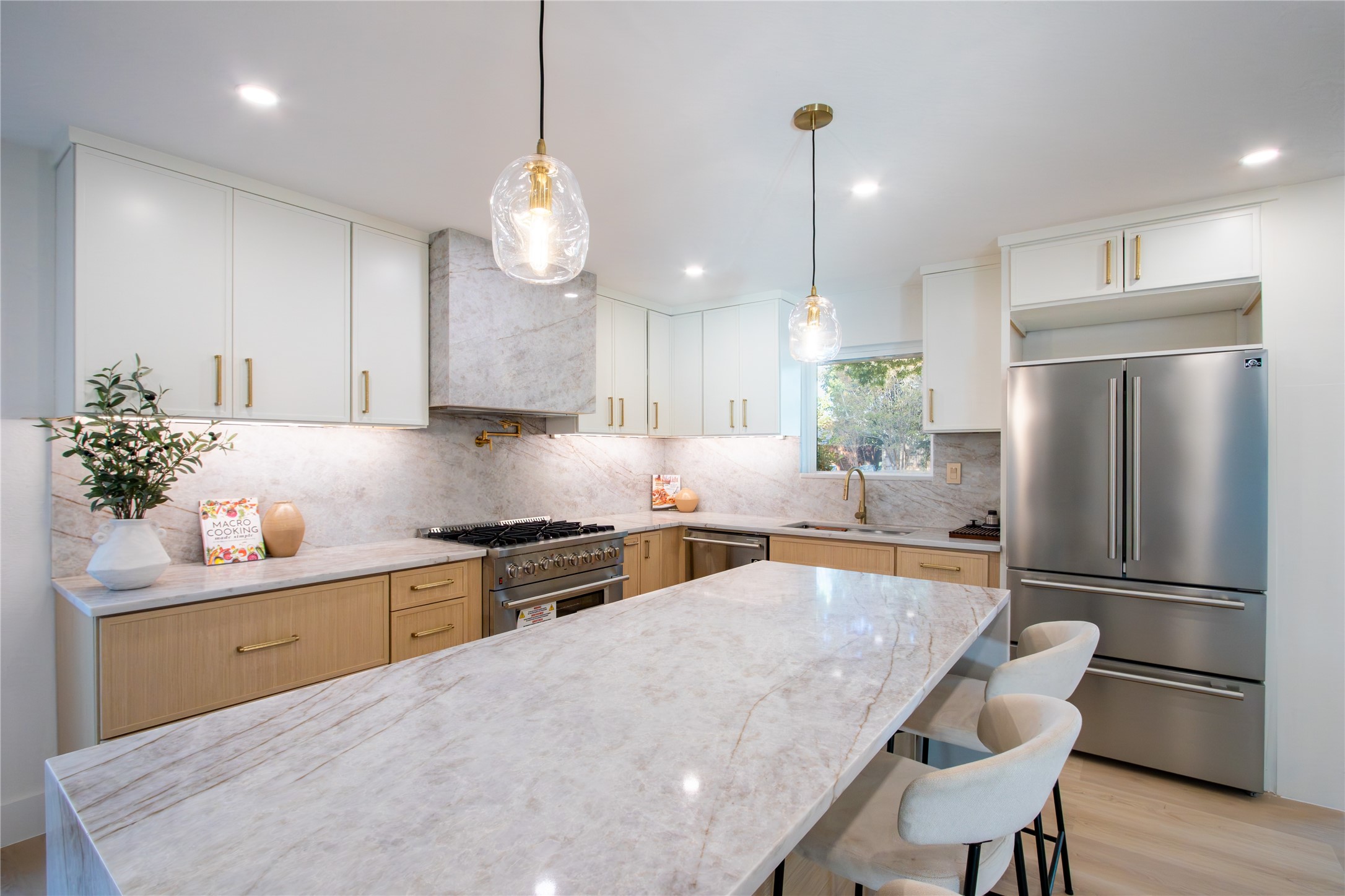 10009 Apple Creek Drive