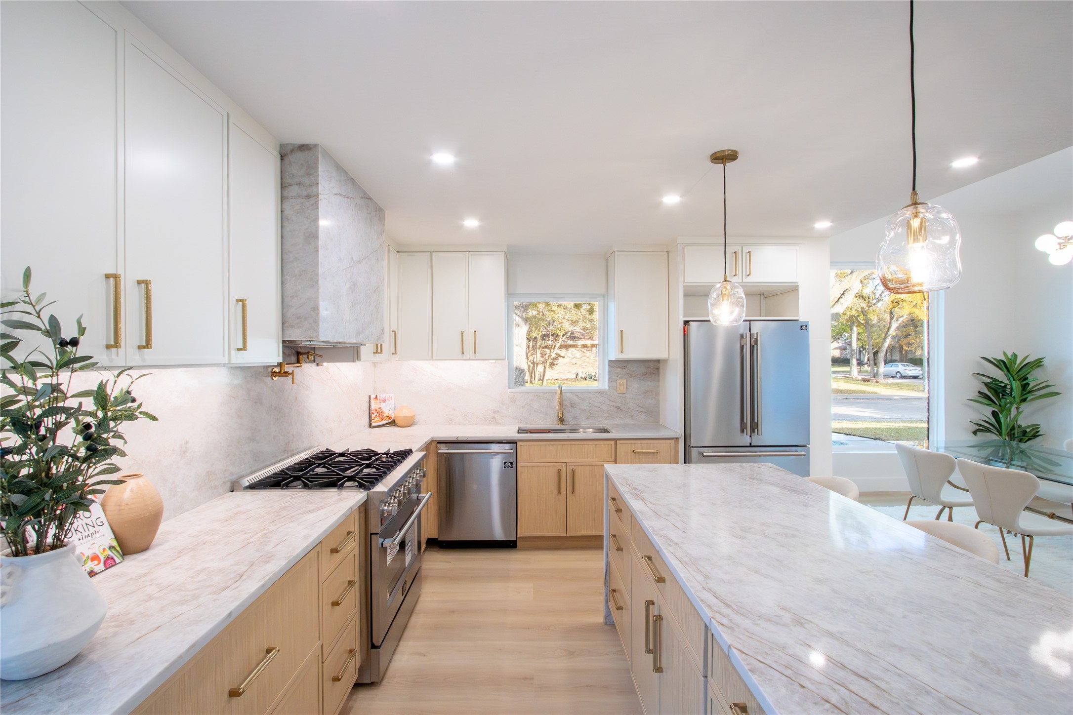 10009 Apple Creek Drive