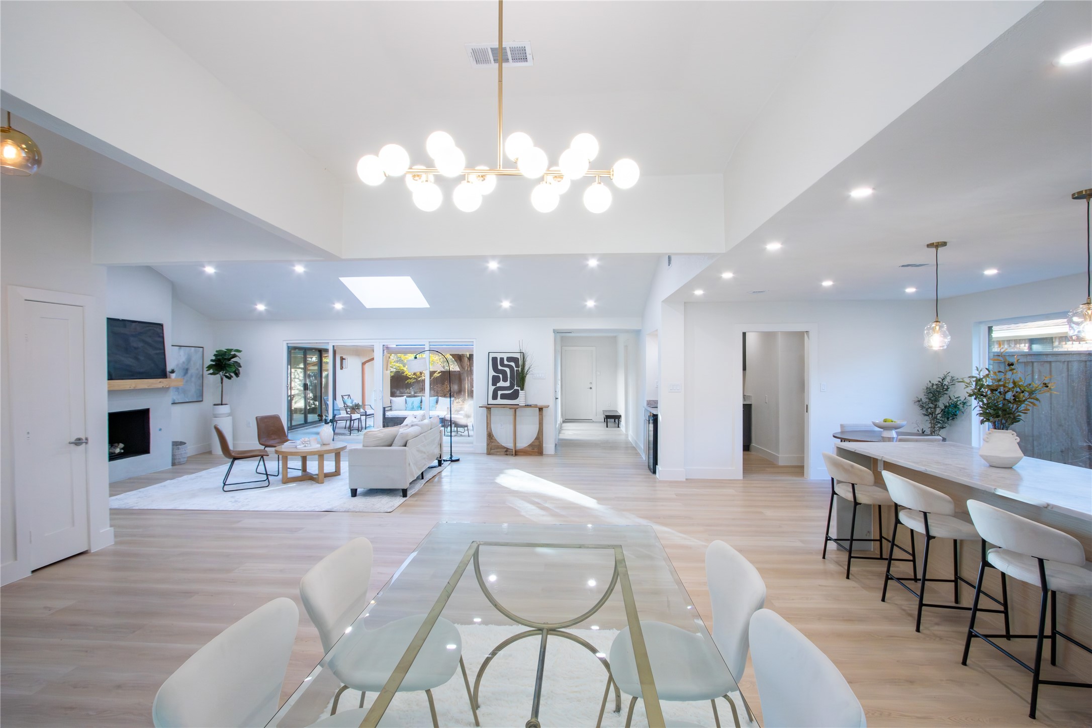 10009 Apple Creek Drive