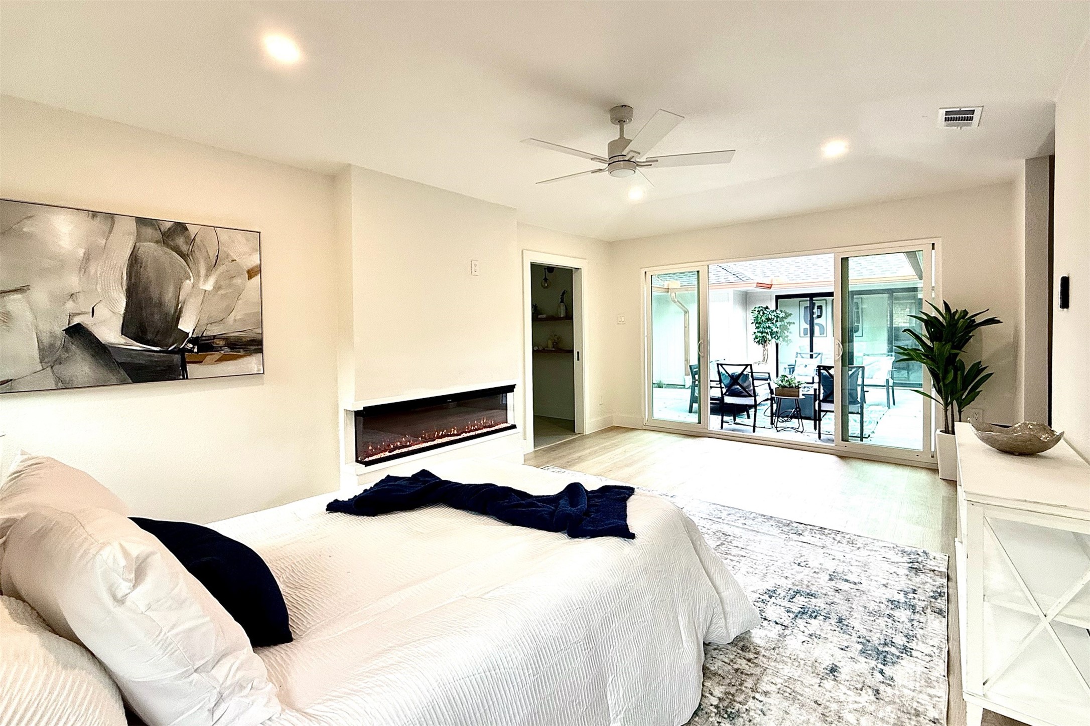 10009 Apple Creek Drive